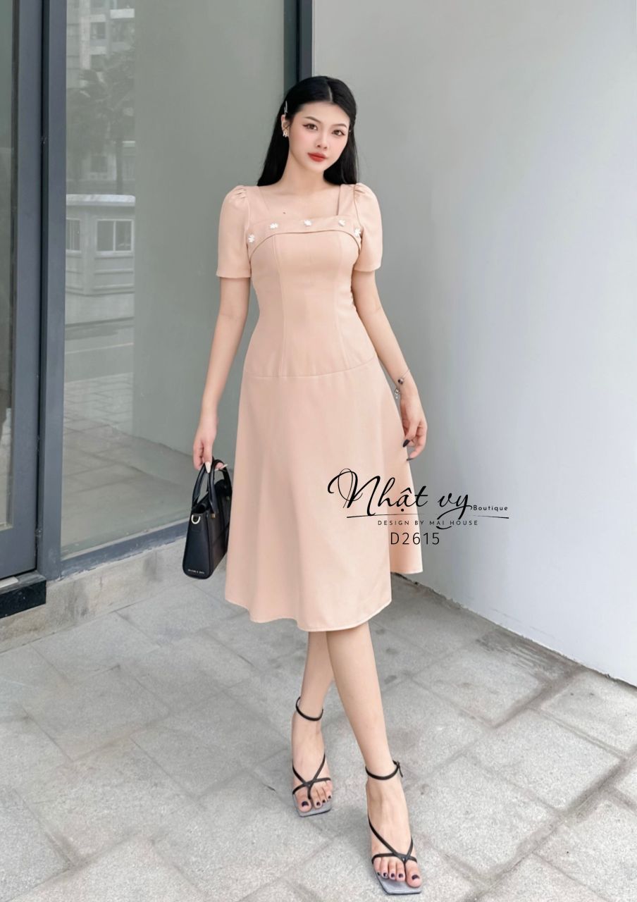 Đầm cổ vuông dáng dài viền chỉ nổi - D2615