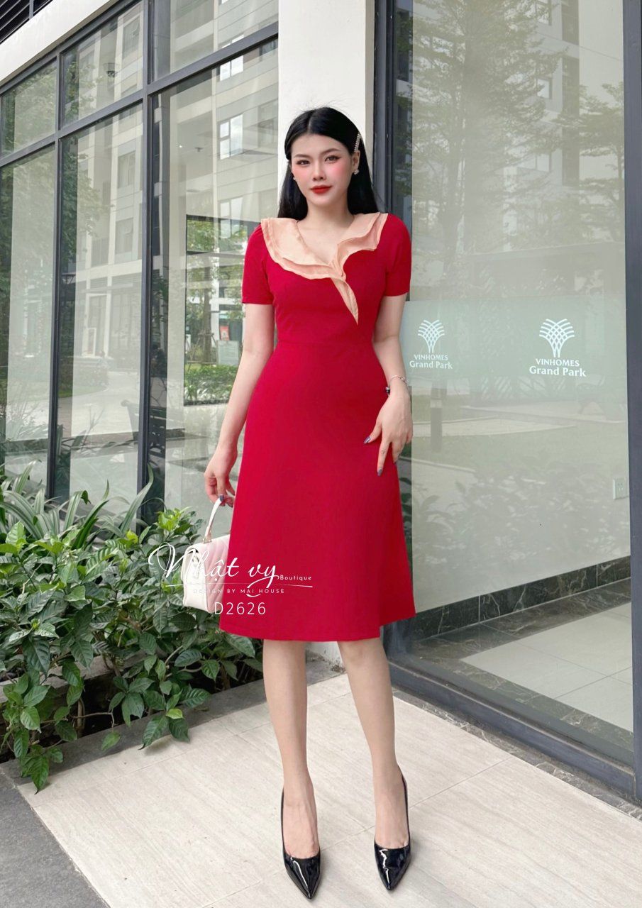Đầm cổ tim phối bèo tầng dáng ôm - D2626