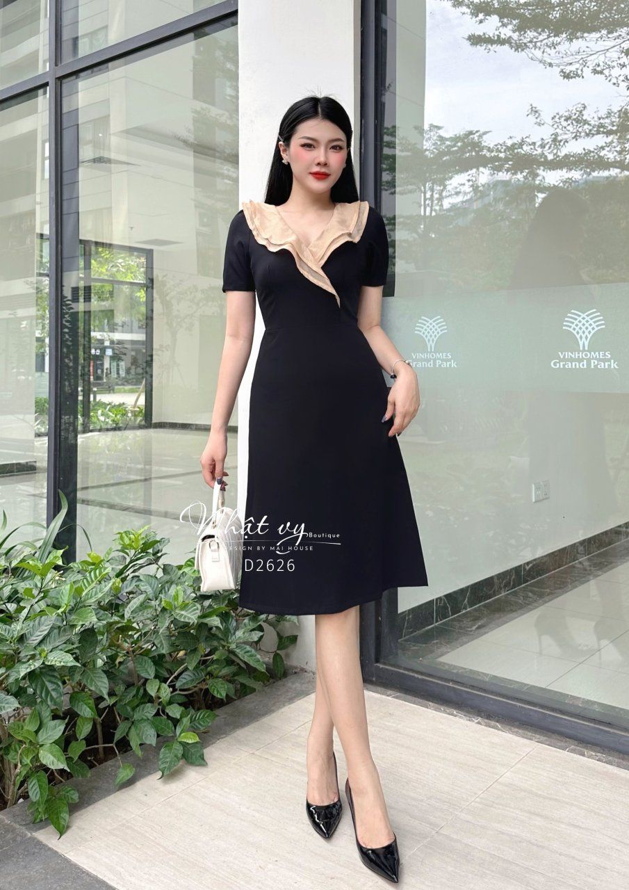 Đầm cổ tim phối bèo tầng dáng ôm - D2626