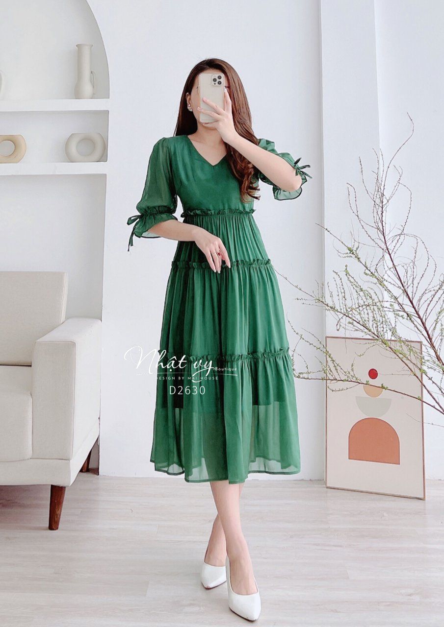 Đầm cổ tim dáng xòe tầng tay lỡ - D2630