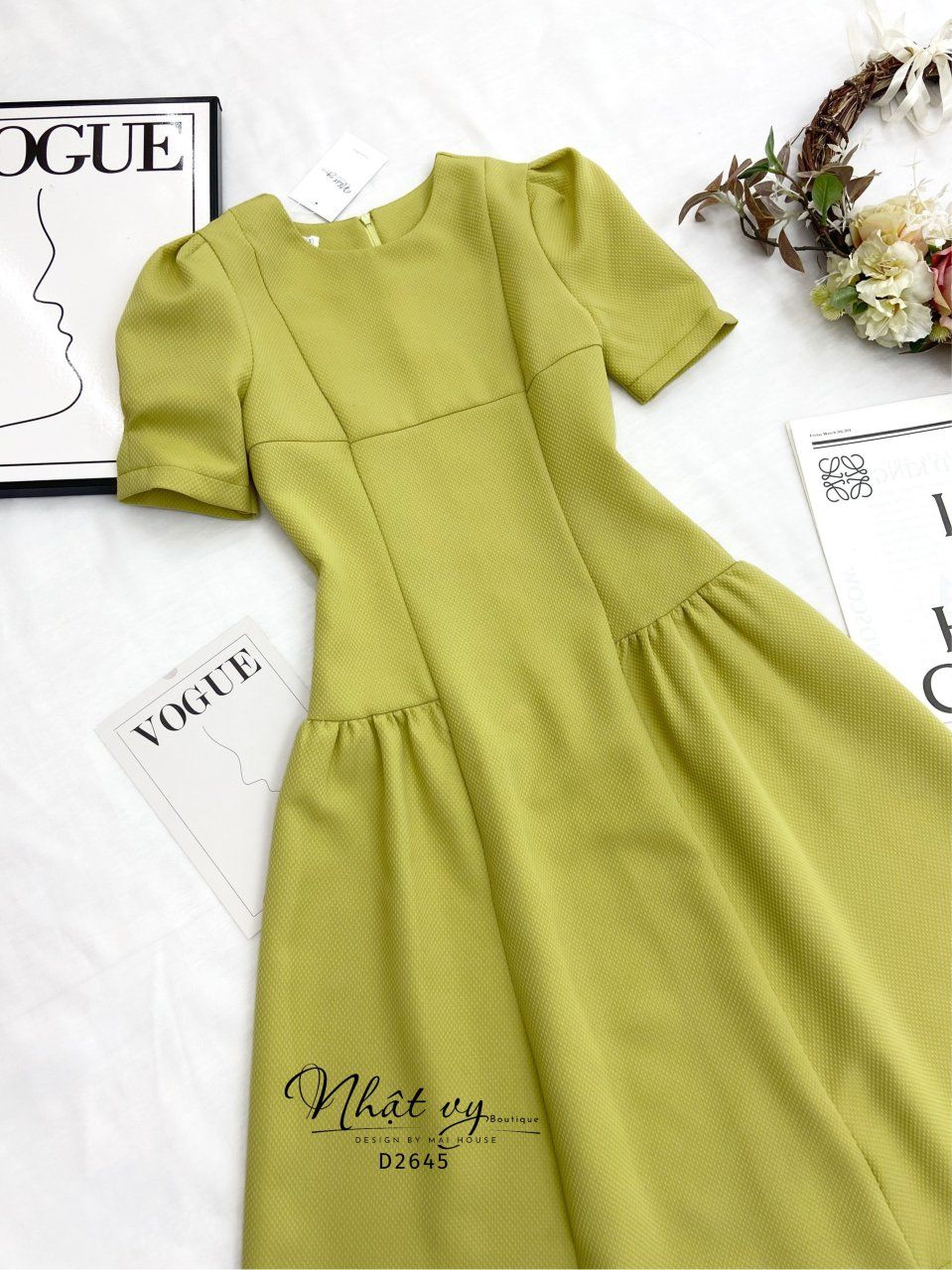 Đầm xốp cổ tròn tay phồng nhún bên eo cách điệu - D2645