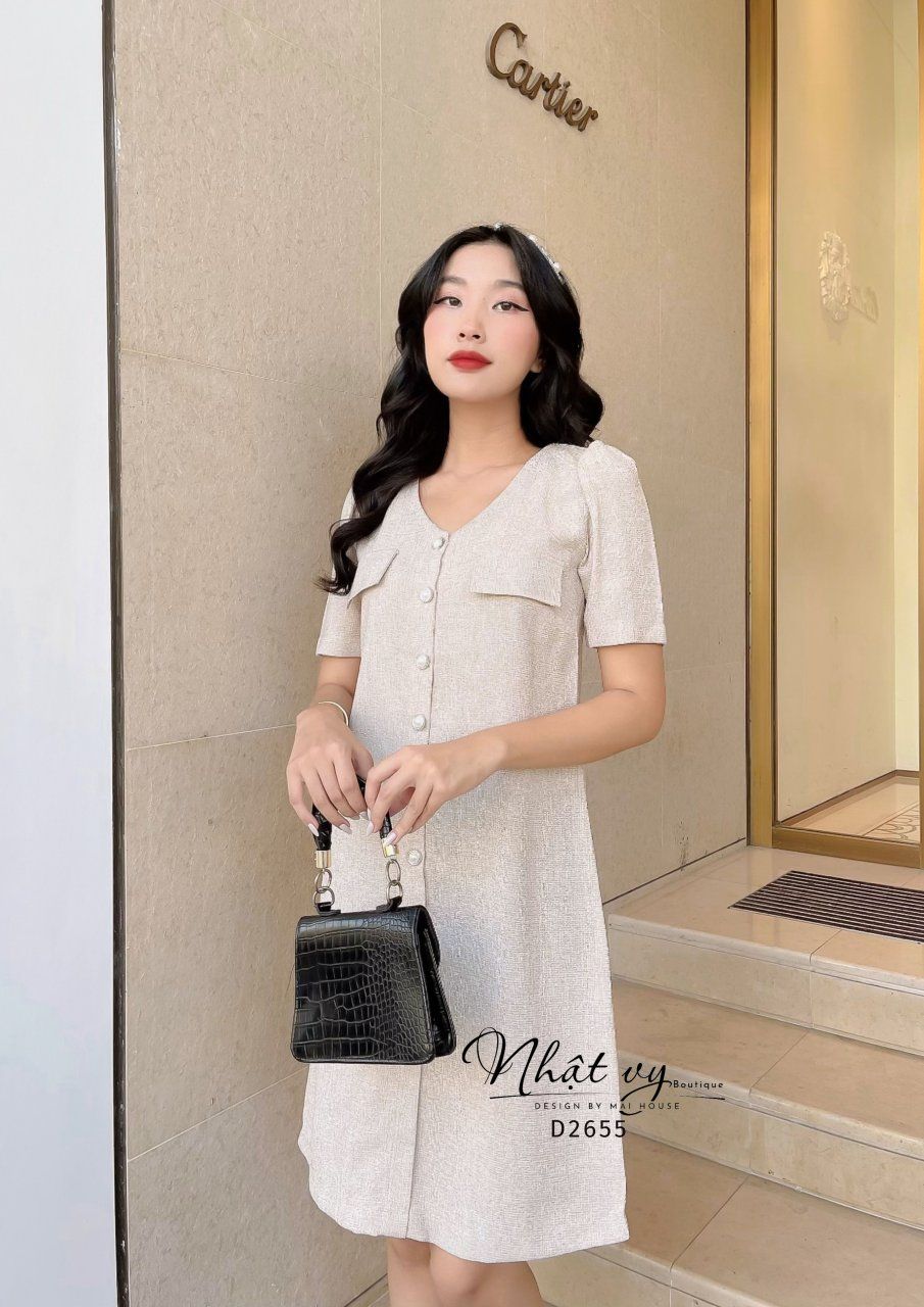 Đầm dáng suông cổ tim phối túi giả - D2655