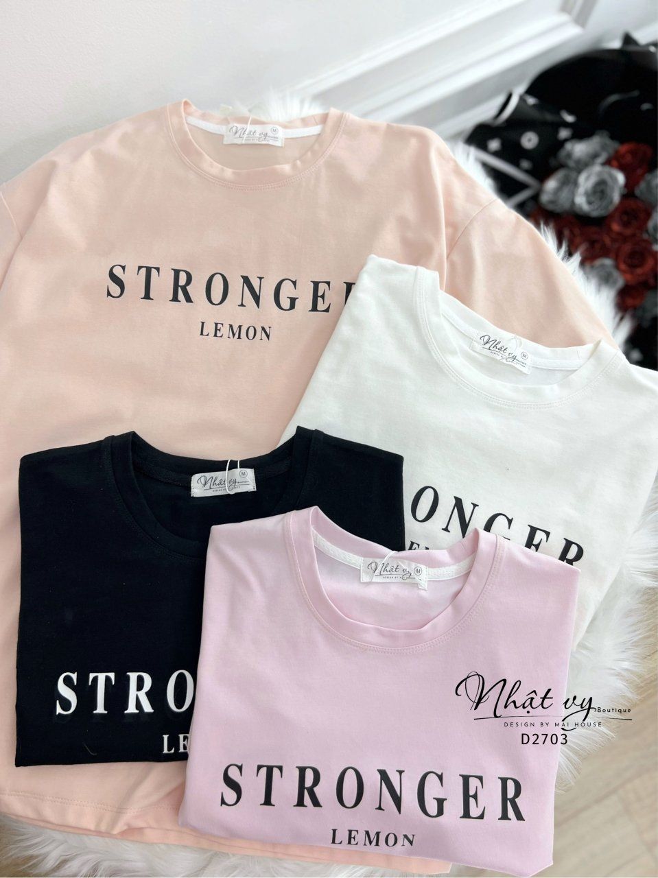 Áo thun form dáng suông in chữ stronger - D2703