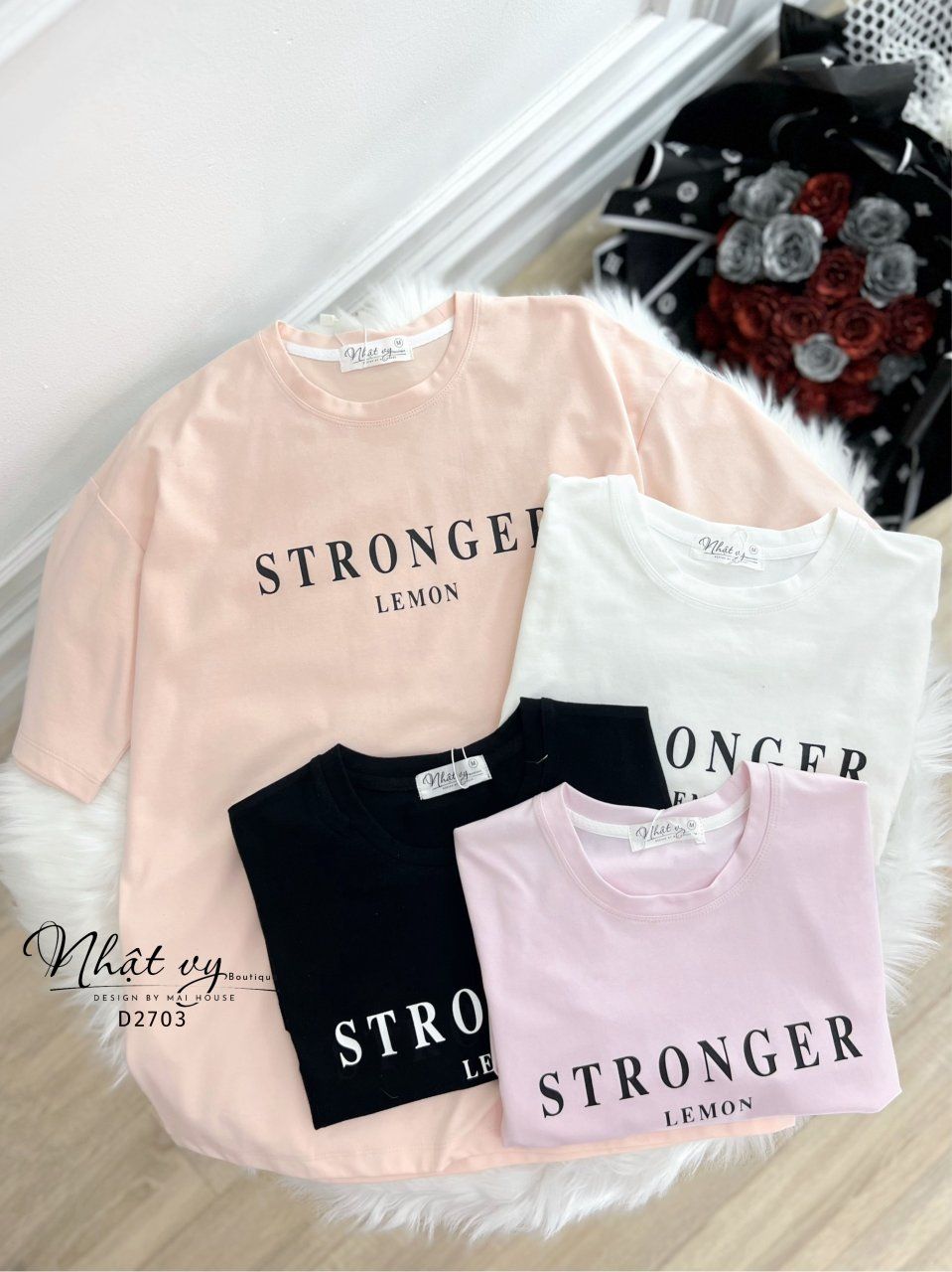 Áo thun form dáng suông in chữ stronger - D2703