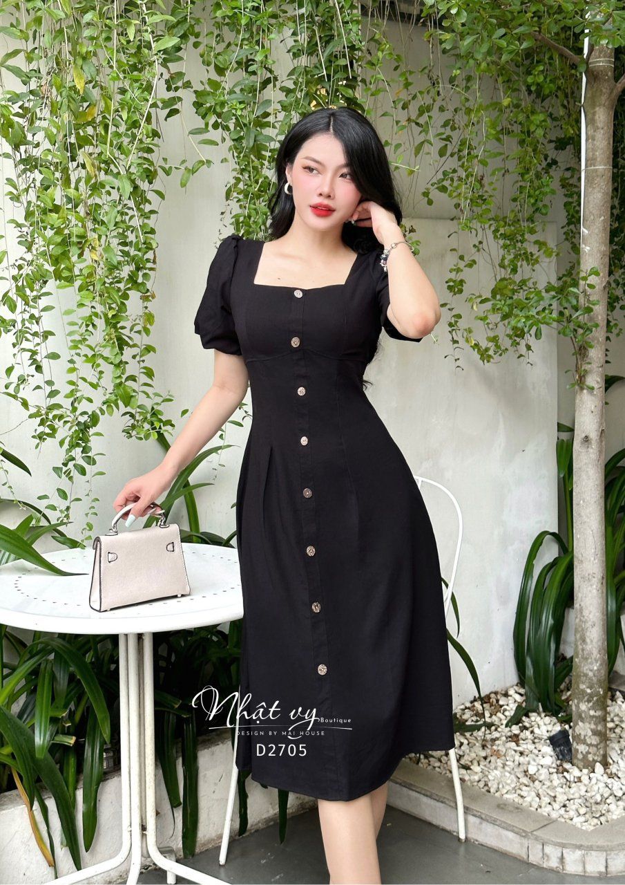 Đầm cổ vuông tay bí đính cúc giả - D2705
