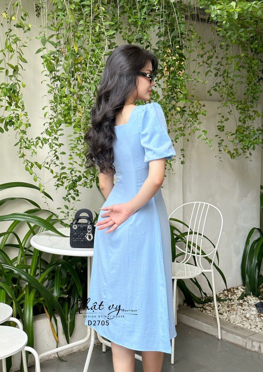 Đầm cổ vuông tay bí đính cúc giả - D2705