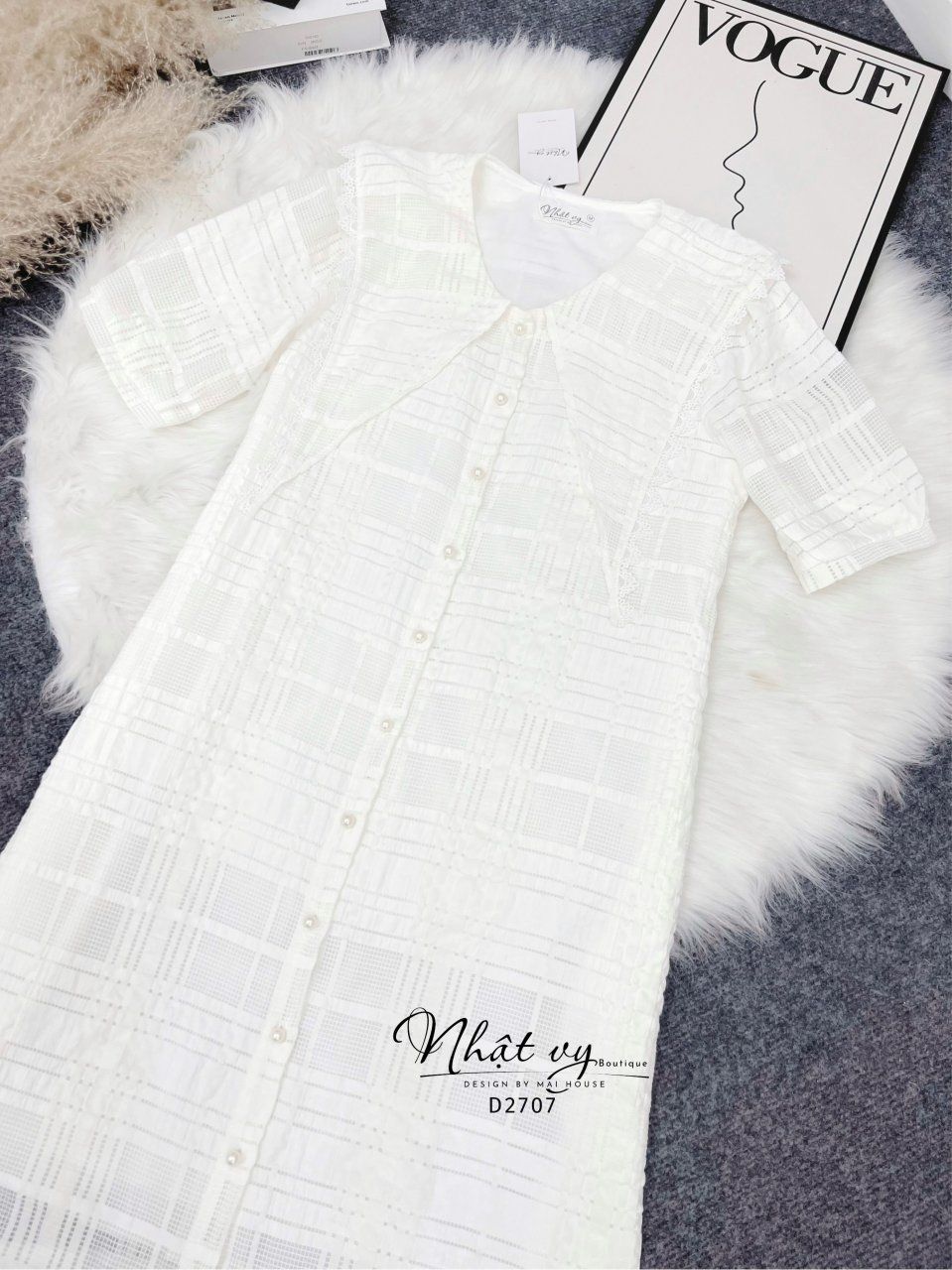 Đầm suông cổ bèo cài nút - D2707