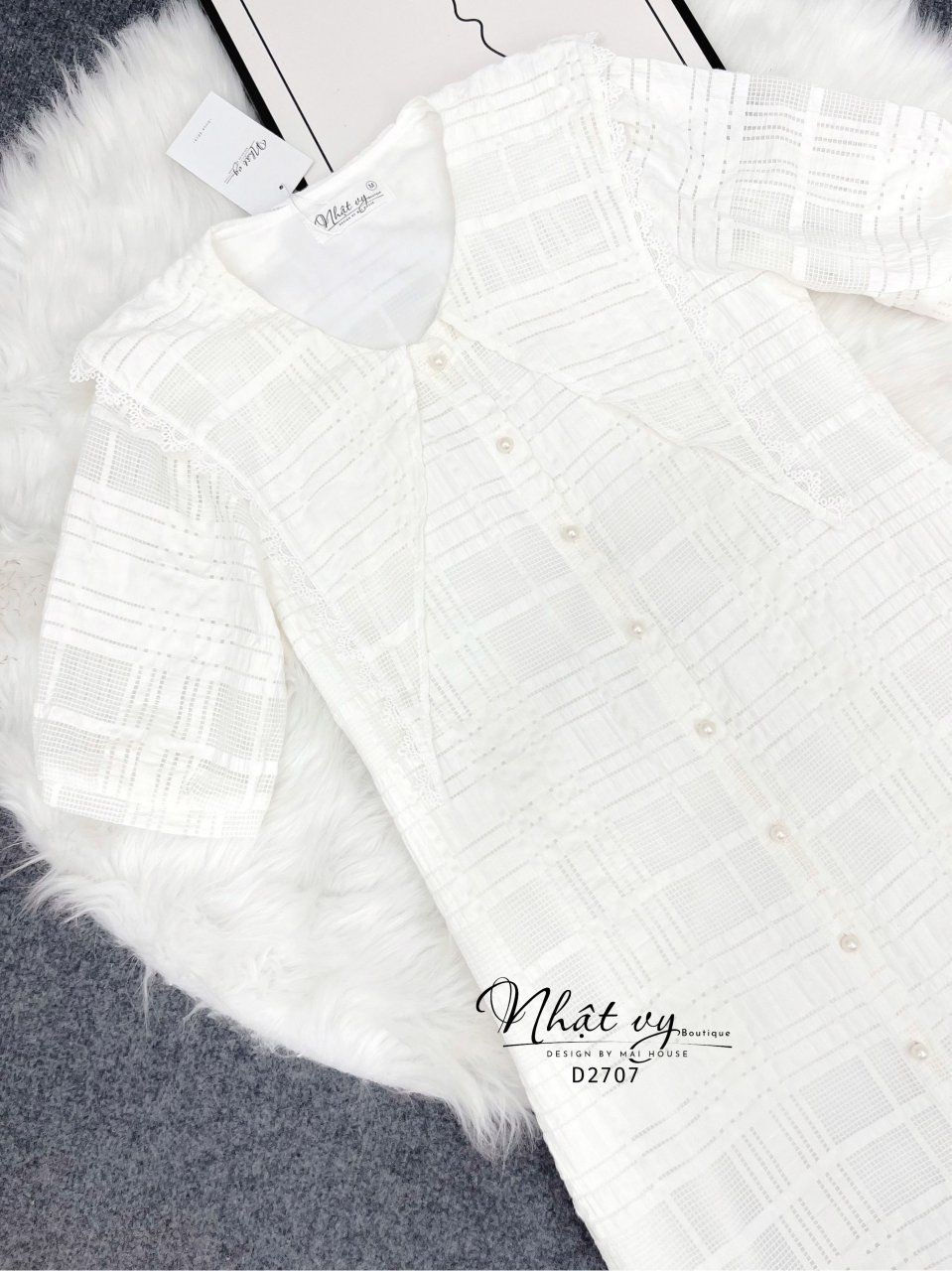 Đầm suông cổ bèo cài nút - D2707