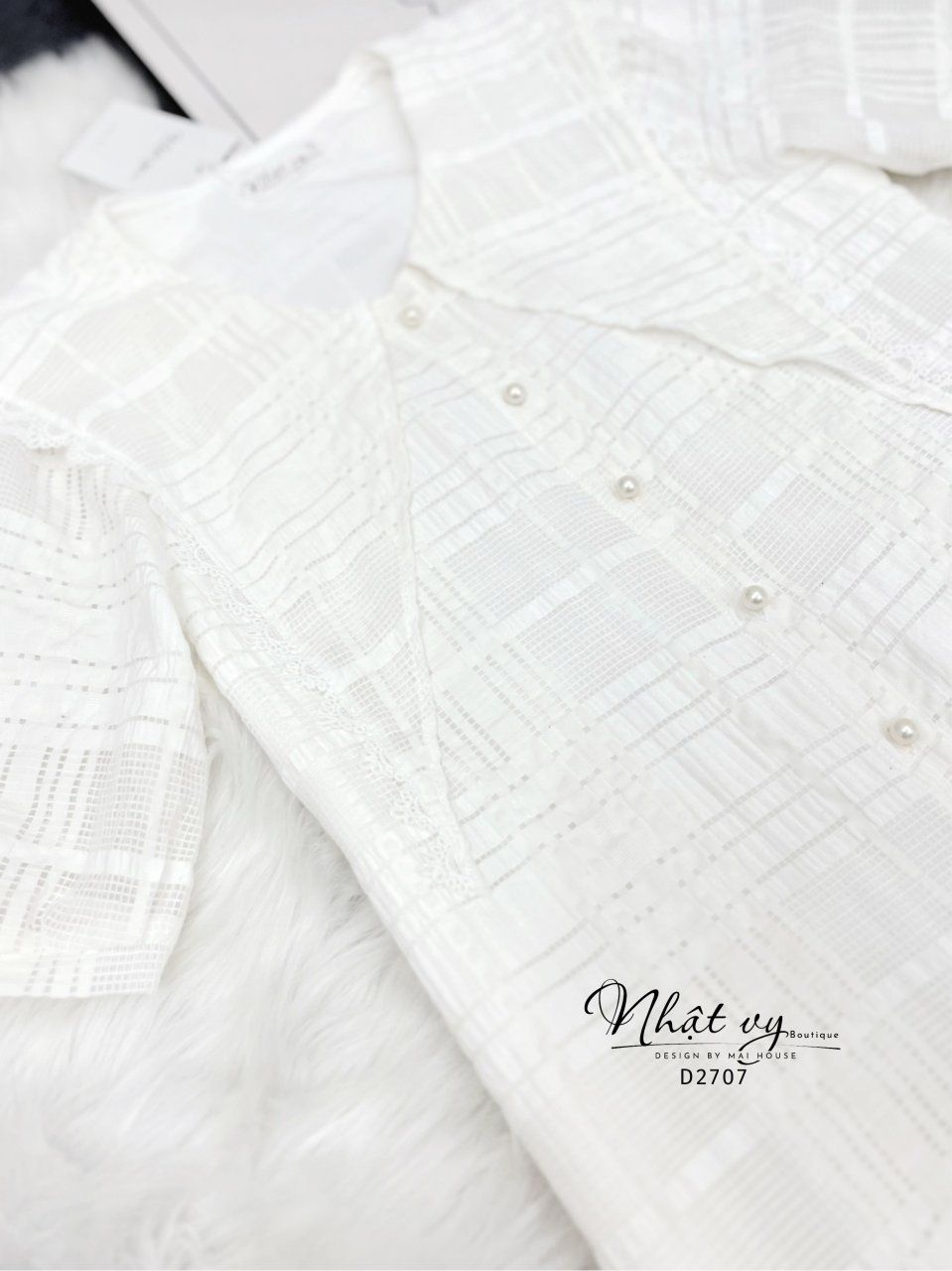 Đầm suông cổ bèo cài nút - D2707