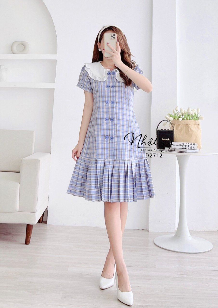 Đầm suông caro đuôi dập ly phối bèo cổ - D2712