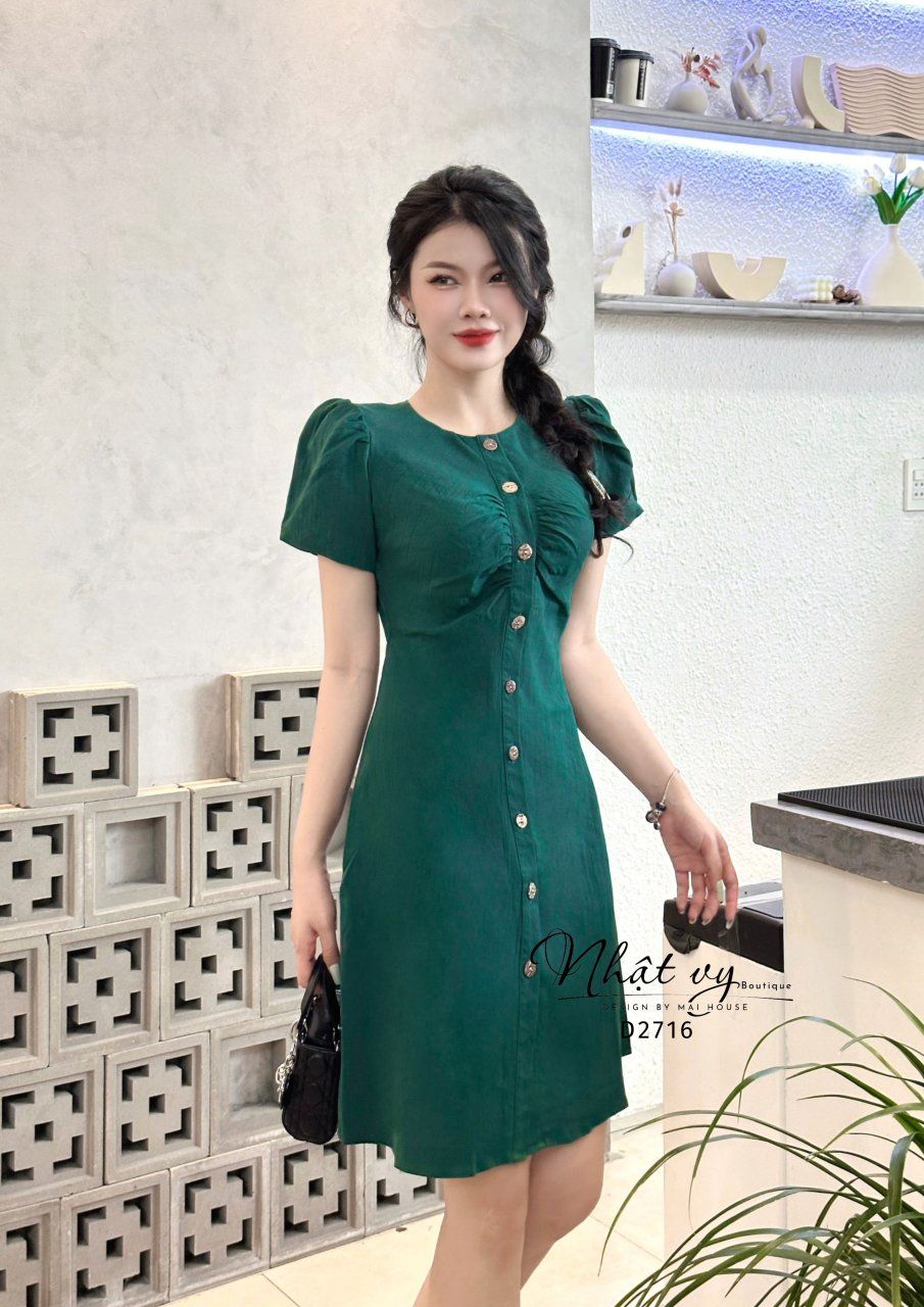 Đầm nhún ngực tay bí cổ tròn cài cúc gỗ - D2716