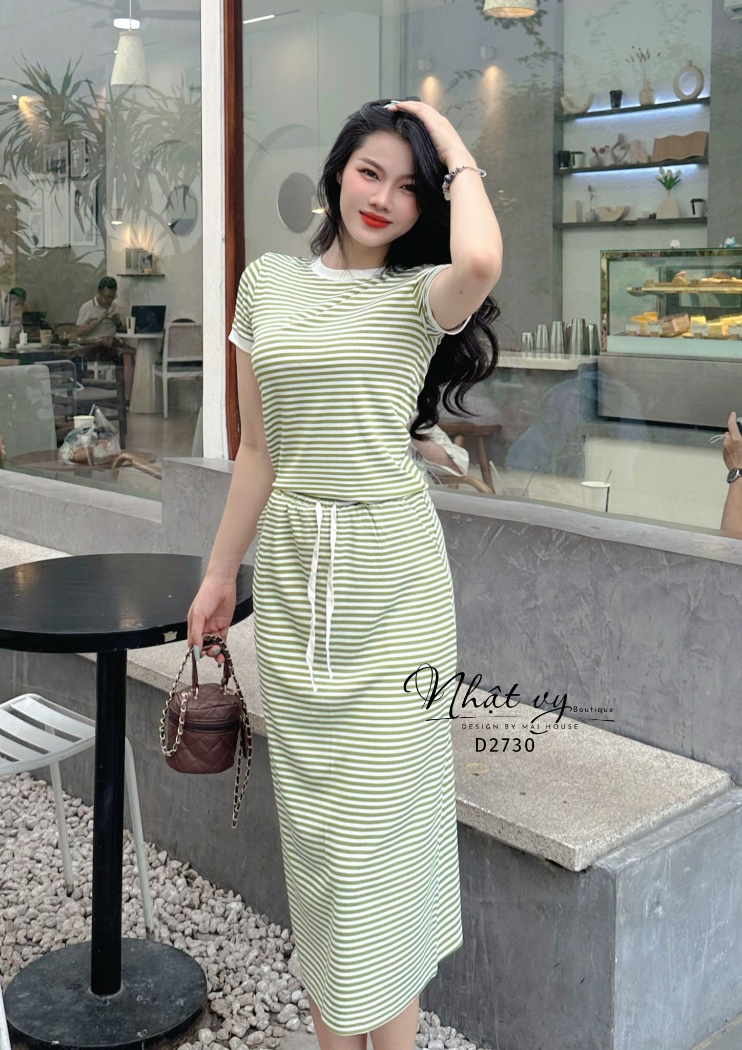 Set áo thun ôm phối chân váy dài - D2730