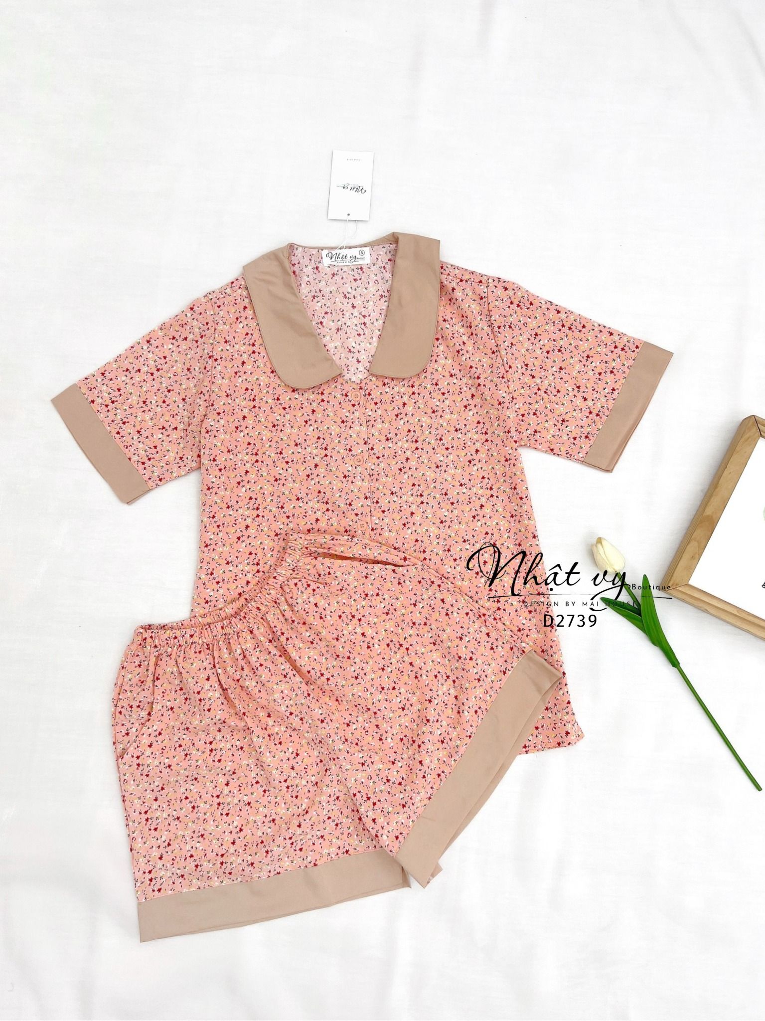 Set bộ đùi họa tiết phối cổ sen - D2739