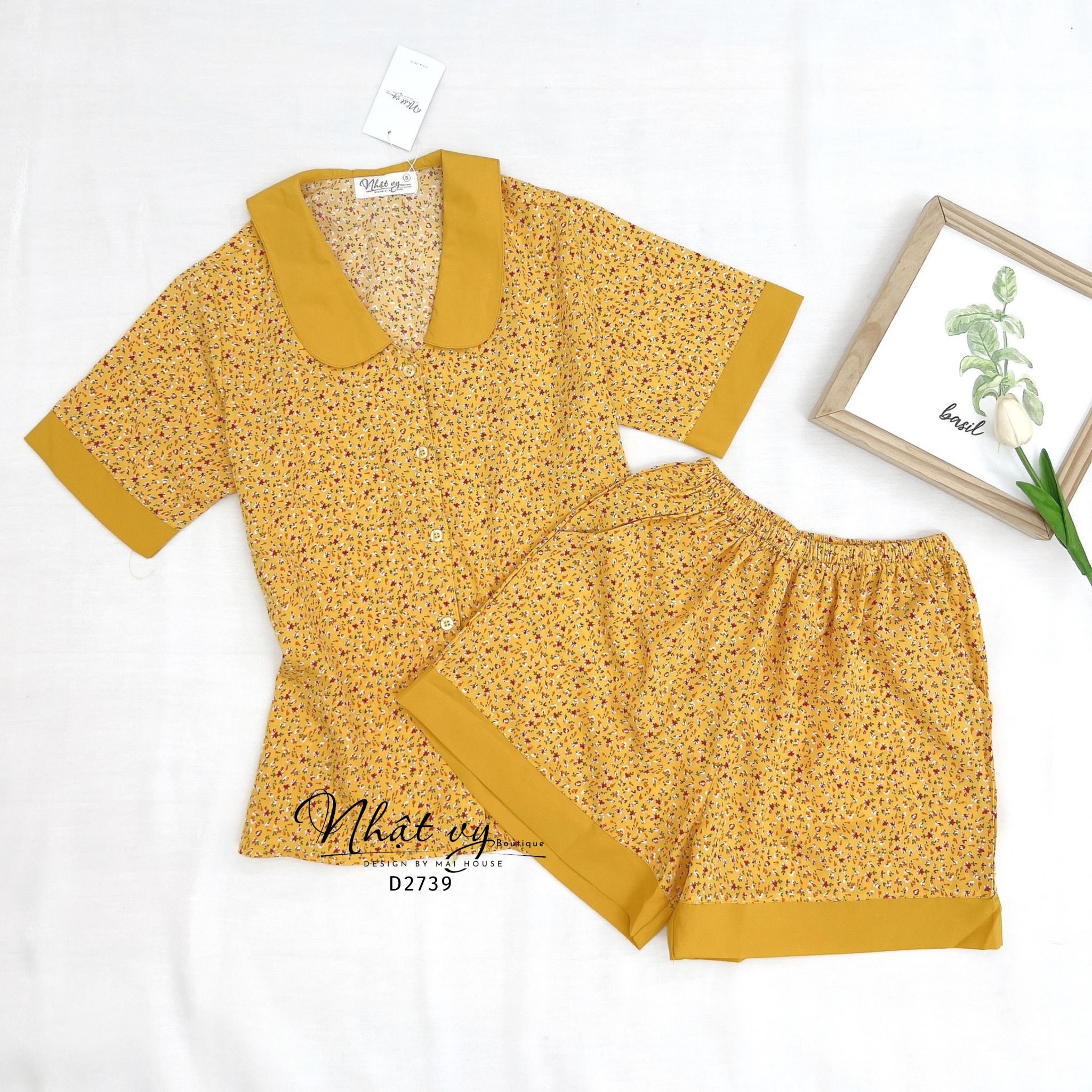 Set bộ đùi họa tiết phối cổ sen - D2739