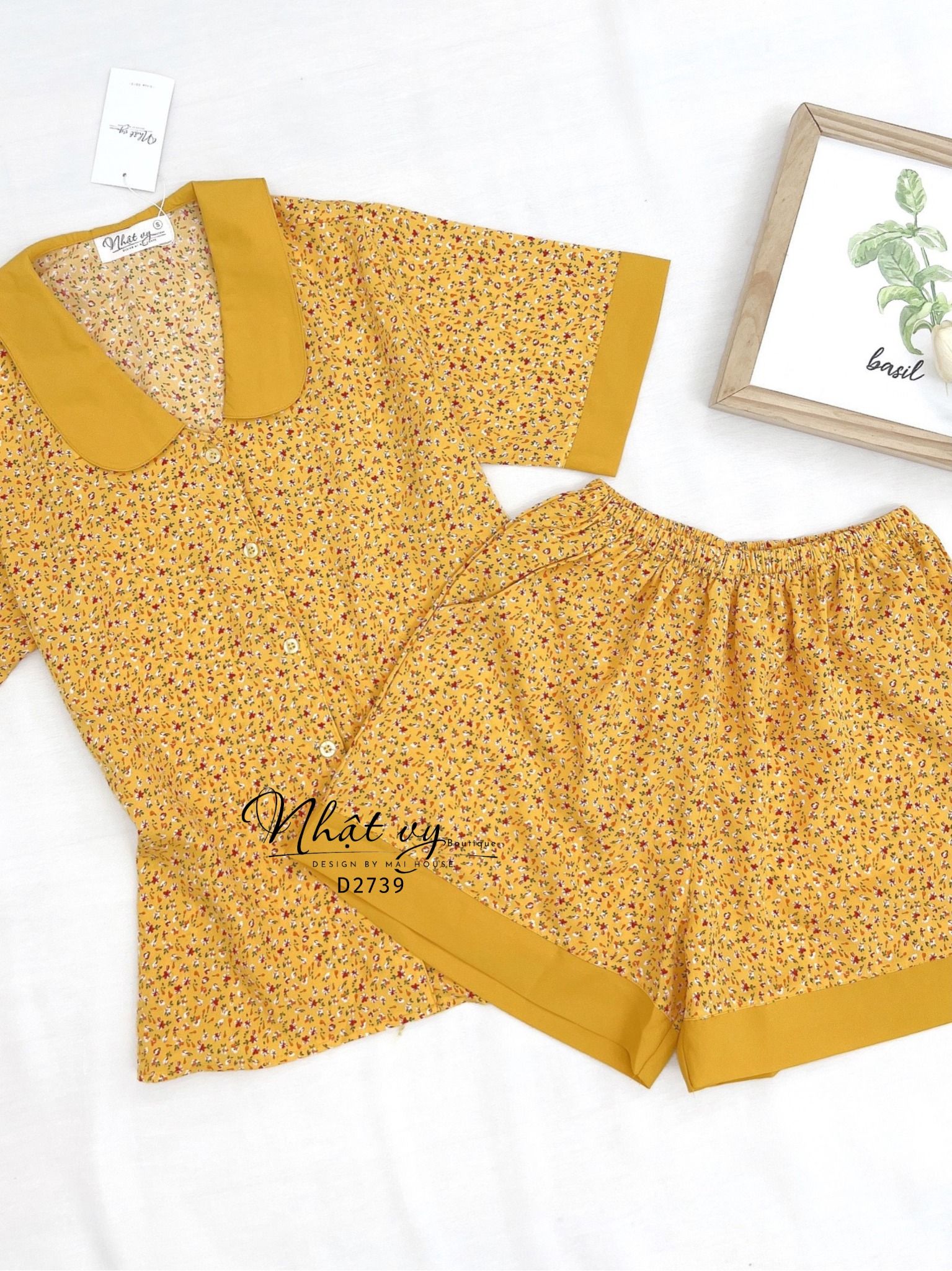 Set bộ đùi họa tiết phối cổ sen - D2739