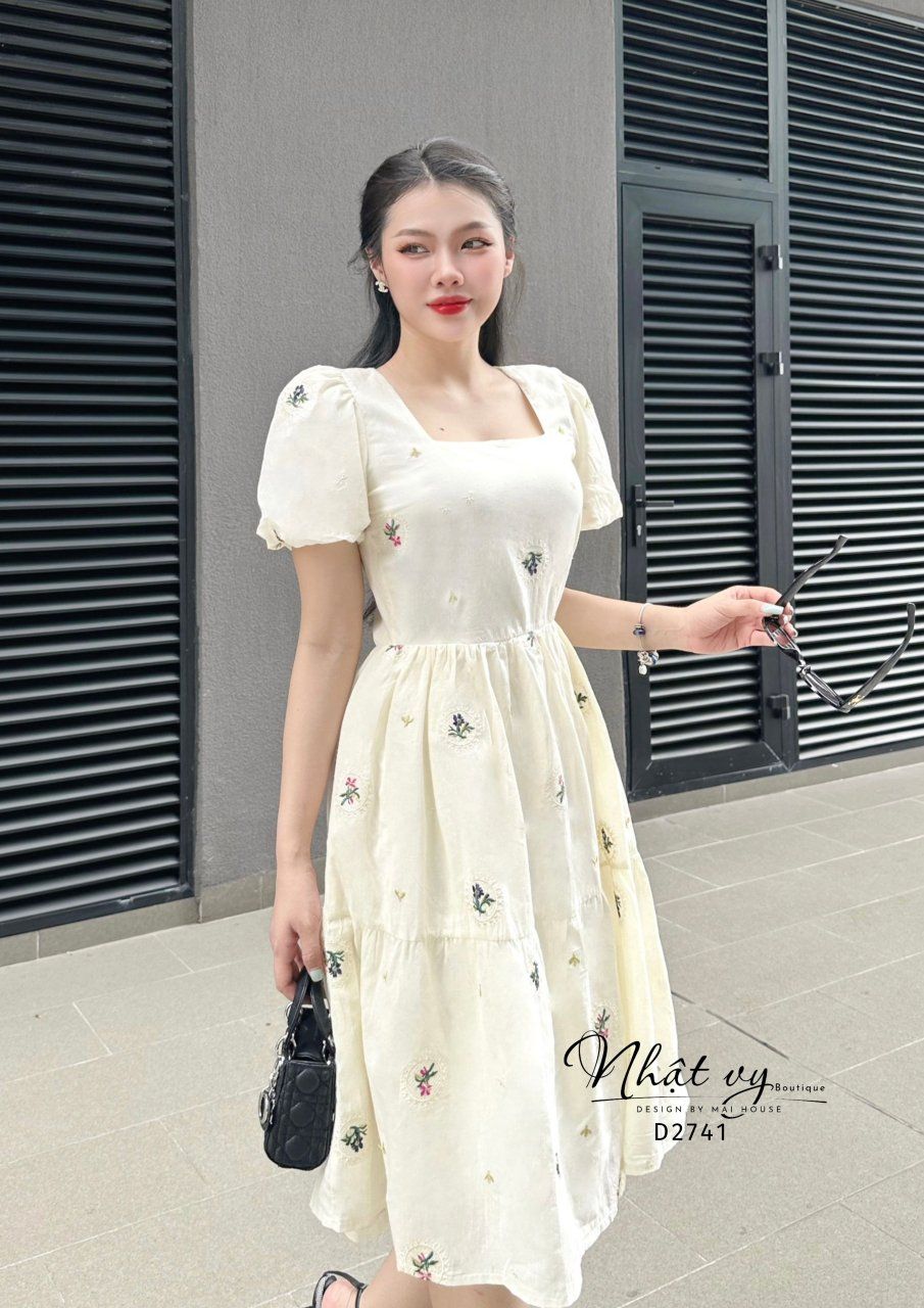 Đầm babydoll tay bí cổ vuông - D2741