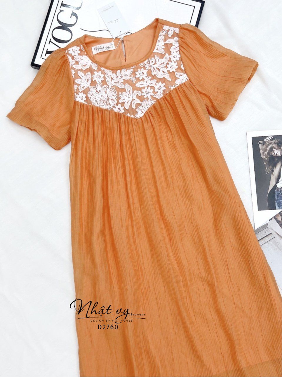 Đầm dáng suông cổ tròn phối ren tay bí - D2760