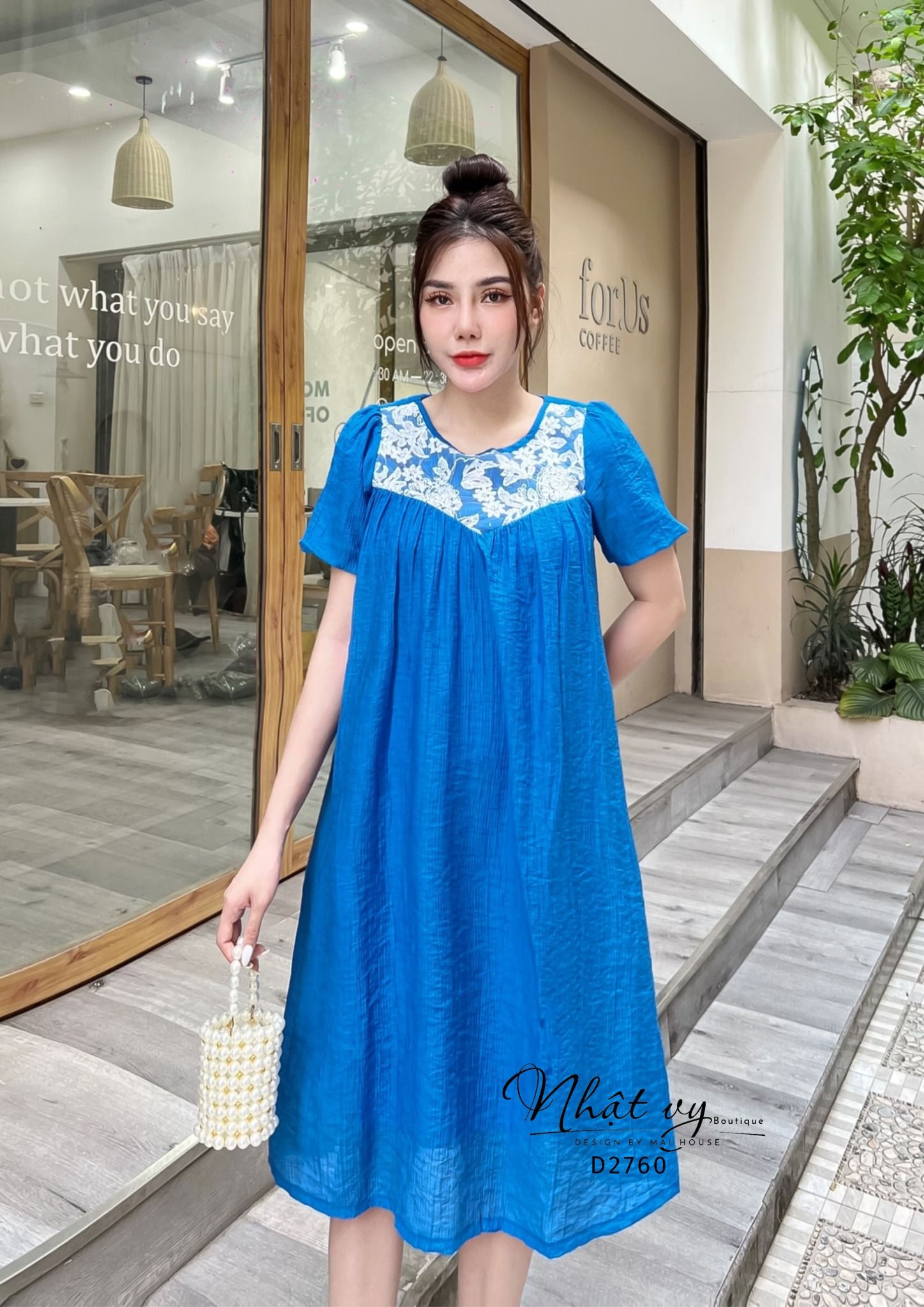 Đầm dáng suông cổ tròn phối ren tay bí - D2760