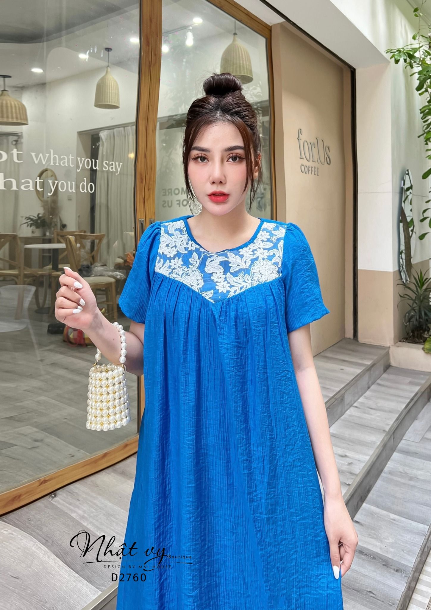 Đầm dáng suông cổ tròn phối ren tay bí - D2760