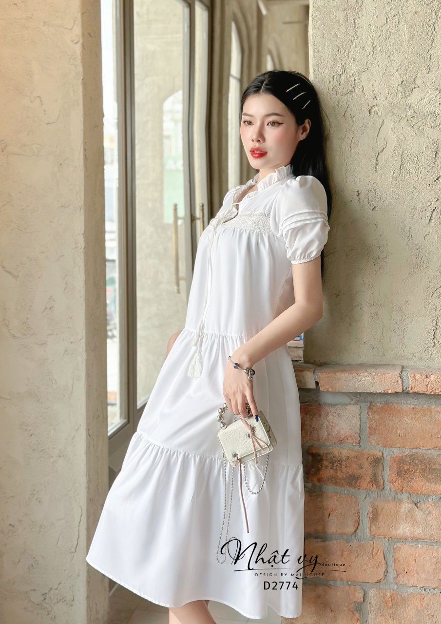 Đầm suông cổ tròn viền bèo phối ren ngực - D2774