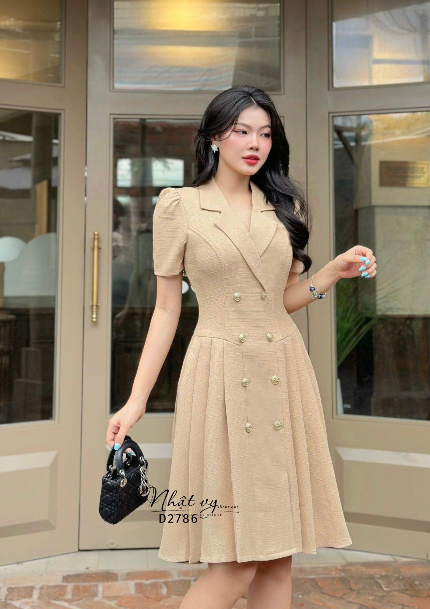 Đầm cổ vest dập ly form dáng ôm - D2786
