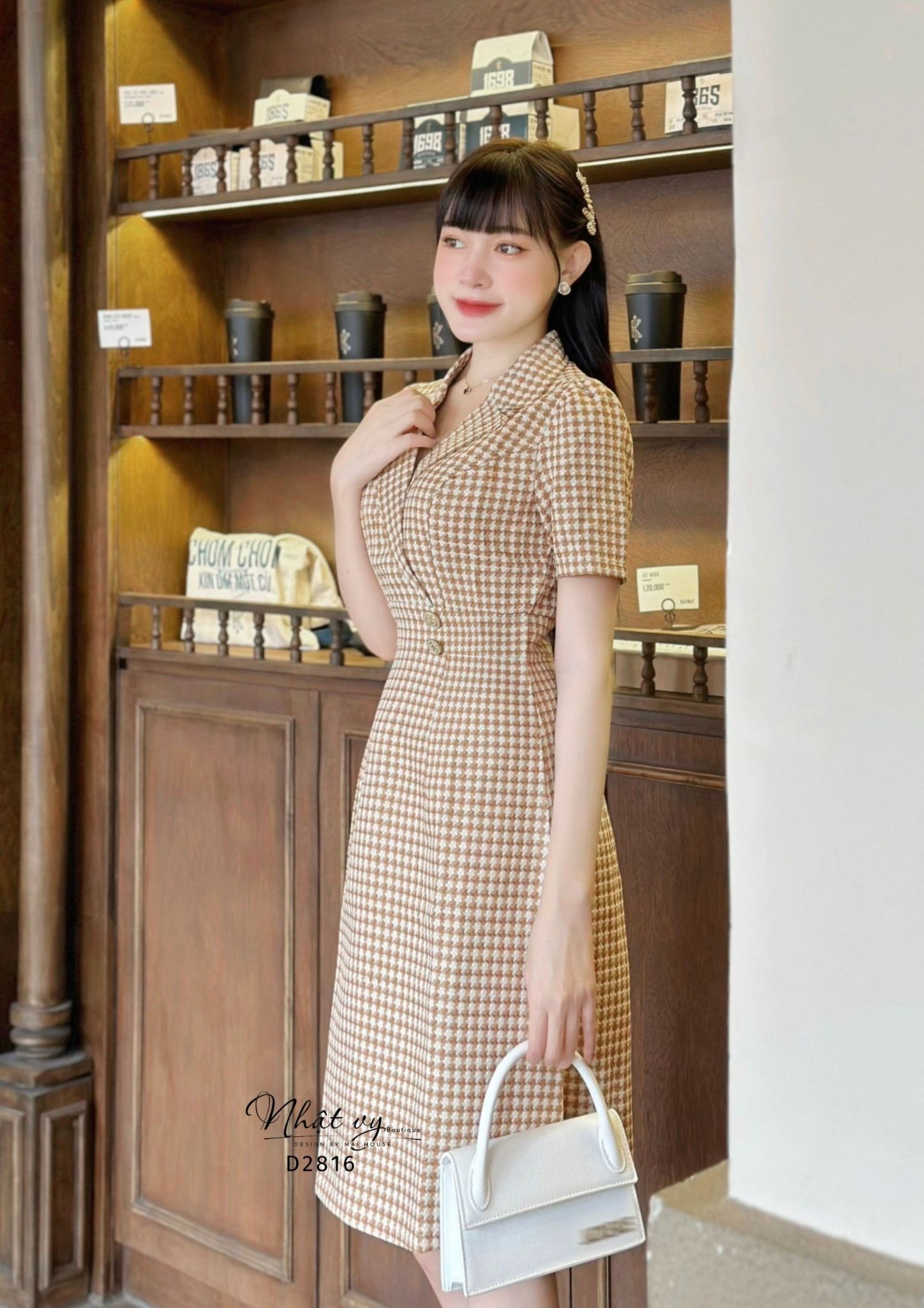 Đầm cổ vest dáng ôm đính cúc giả - D2816