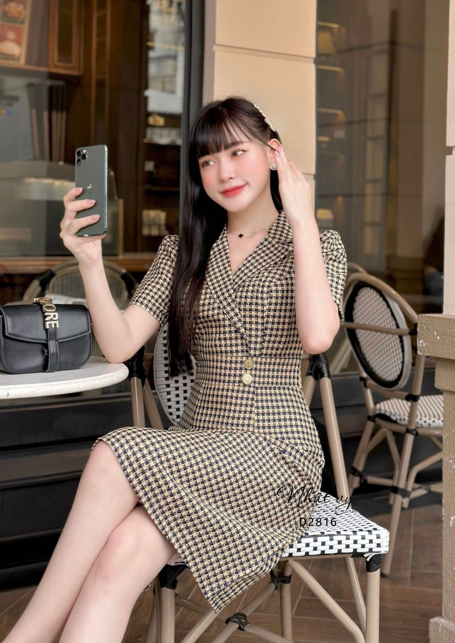 Đầm cổ vest dáng ôm đính cúc giả - D2816