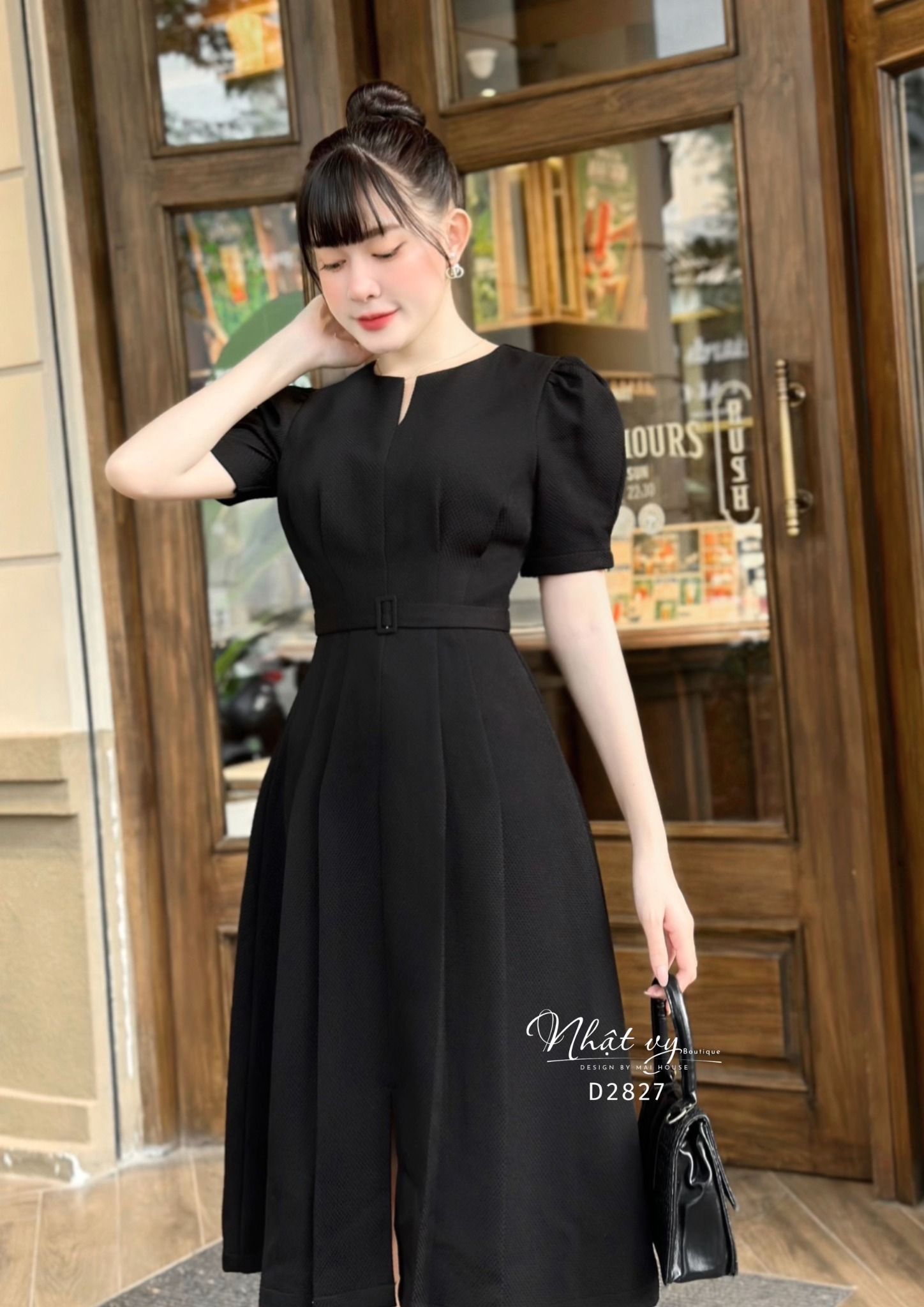 Đầm dáng ôm tay nhún cổ cách điệu kèm dây belt - D2827