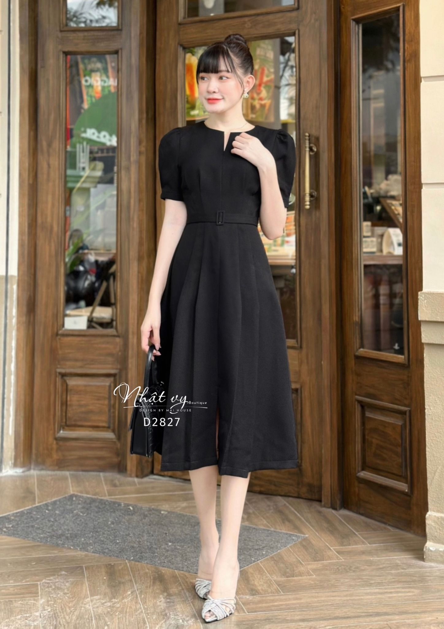 Đầm dáng ôm tay nhún cổ cách điệu kèm dây belt - D2827
