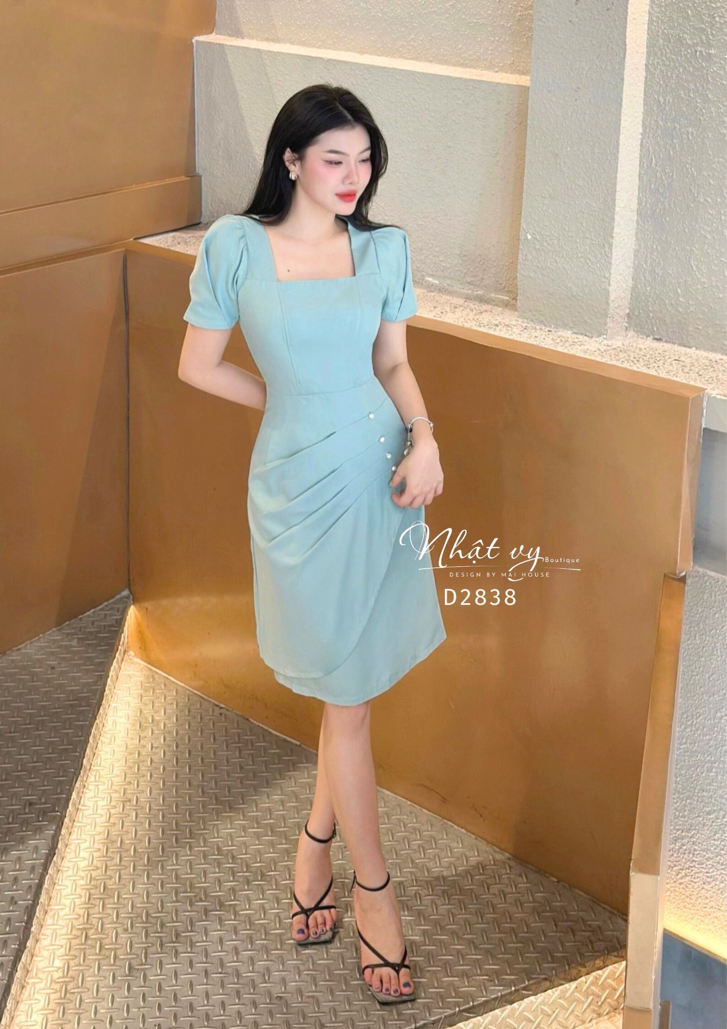 Đầm cổ vuông nhún bên cách điệu đính viền ngọc - D2838