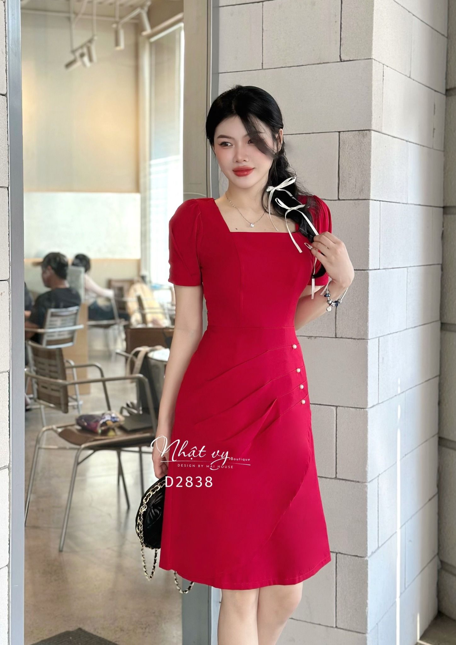 Đầm cổ vuông nhún bên cách điệu đính viền ngọc - D2838