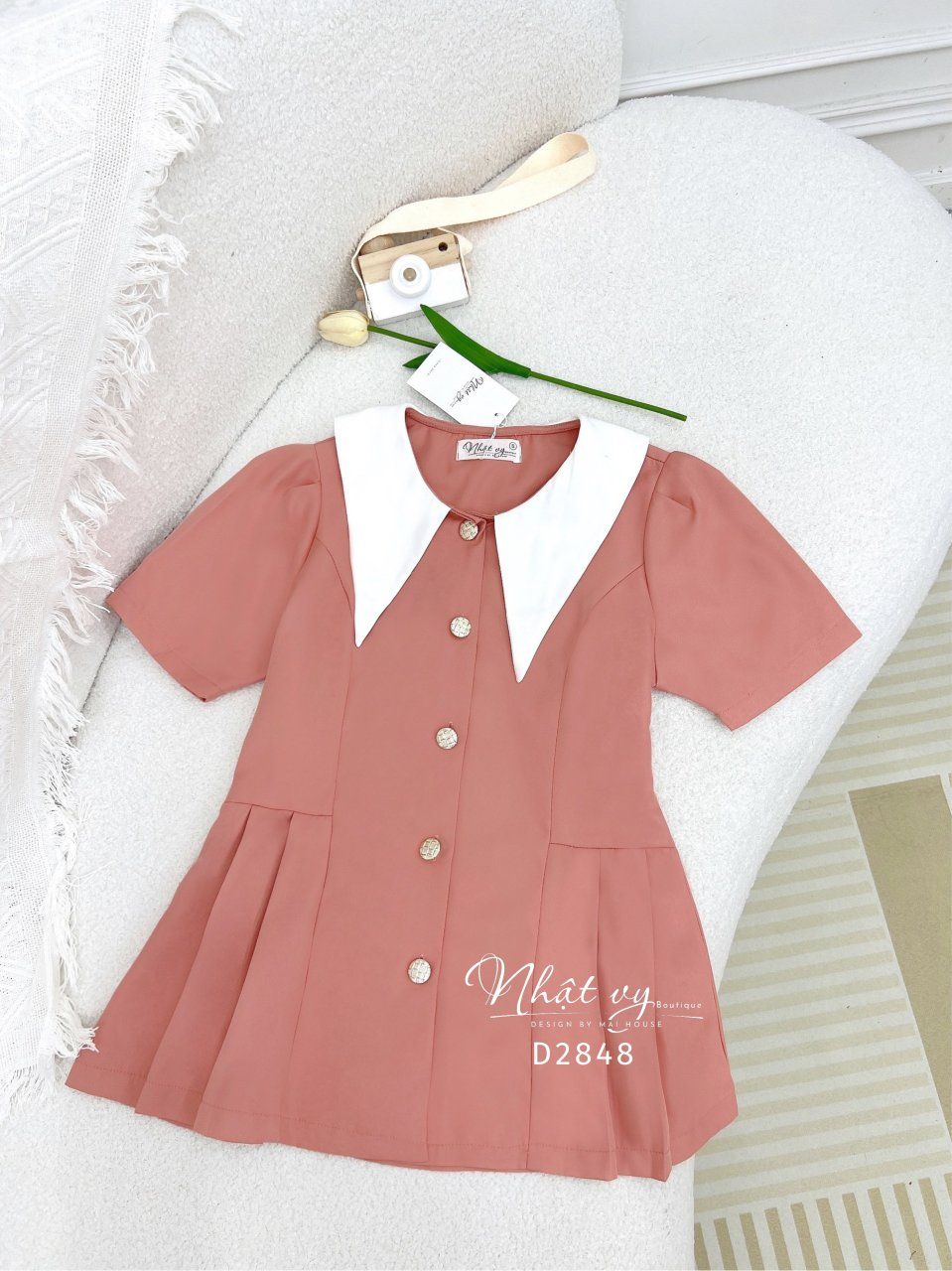Áo peplum cổ tròn phối bèo - D2848