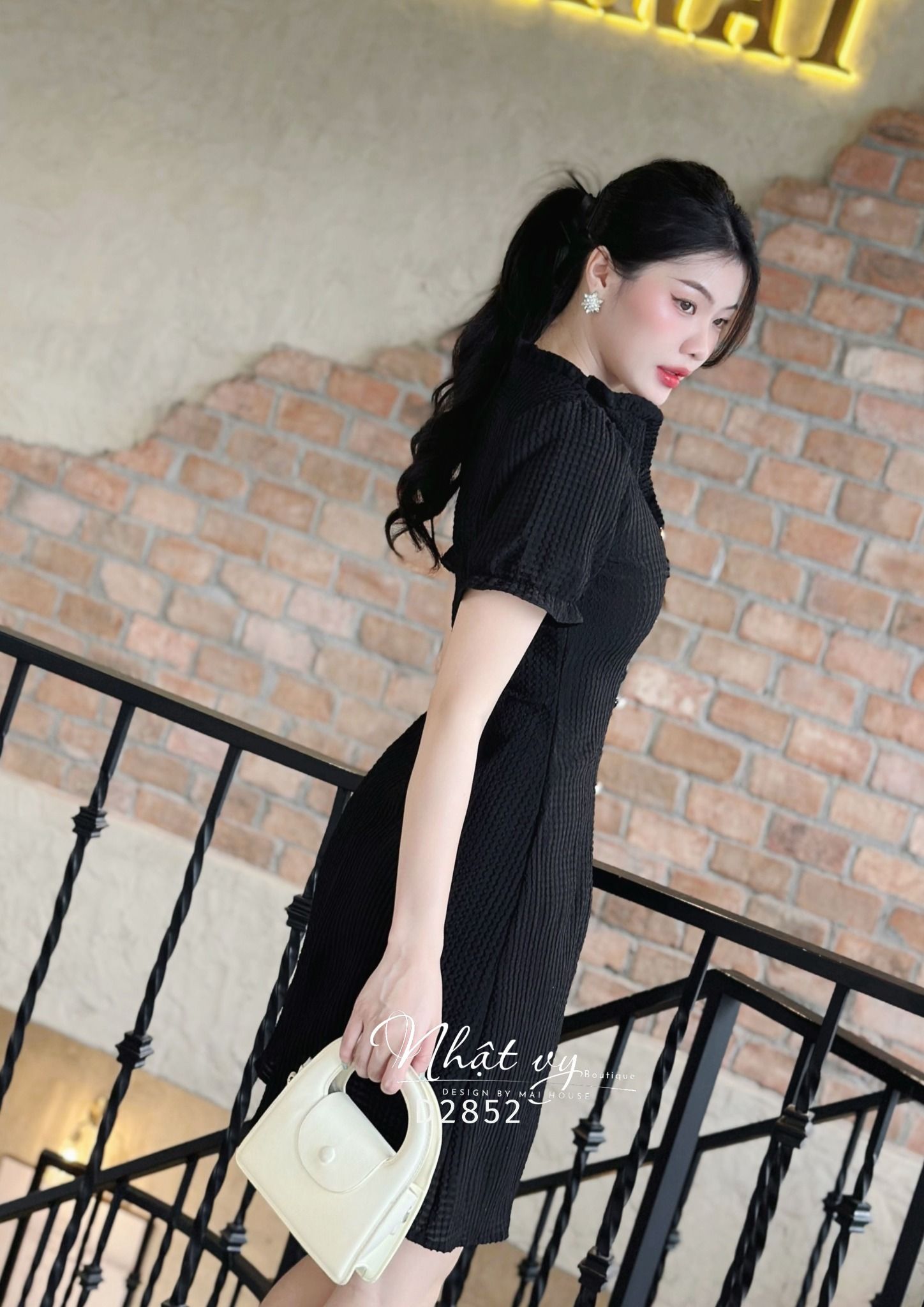 Đầm xốp nhún bèo cách điệu form dáng ôm - D2852