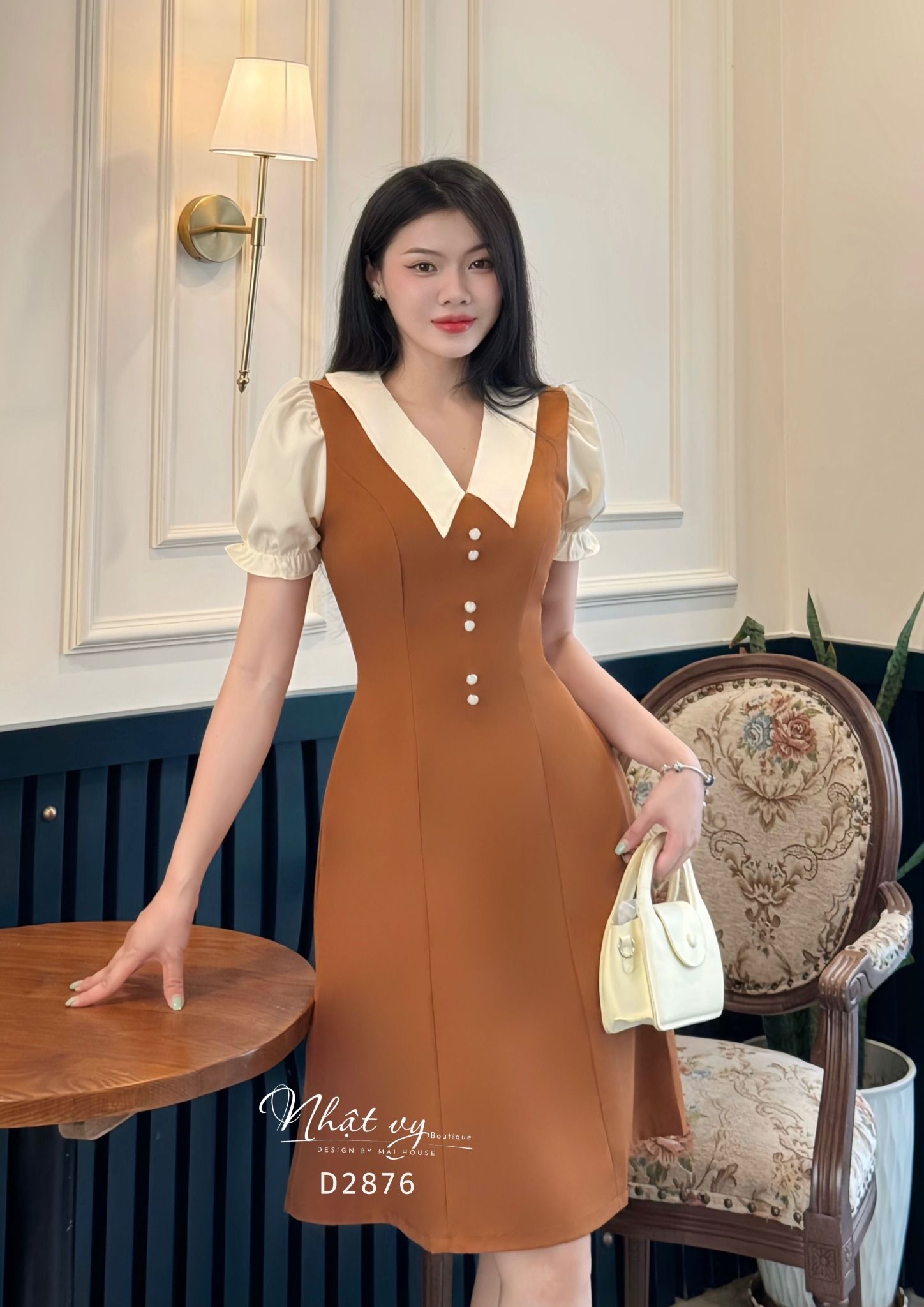 Đầm cổ V tay nhún bèo đính cúc giả - D2876