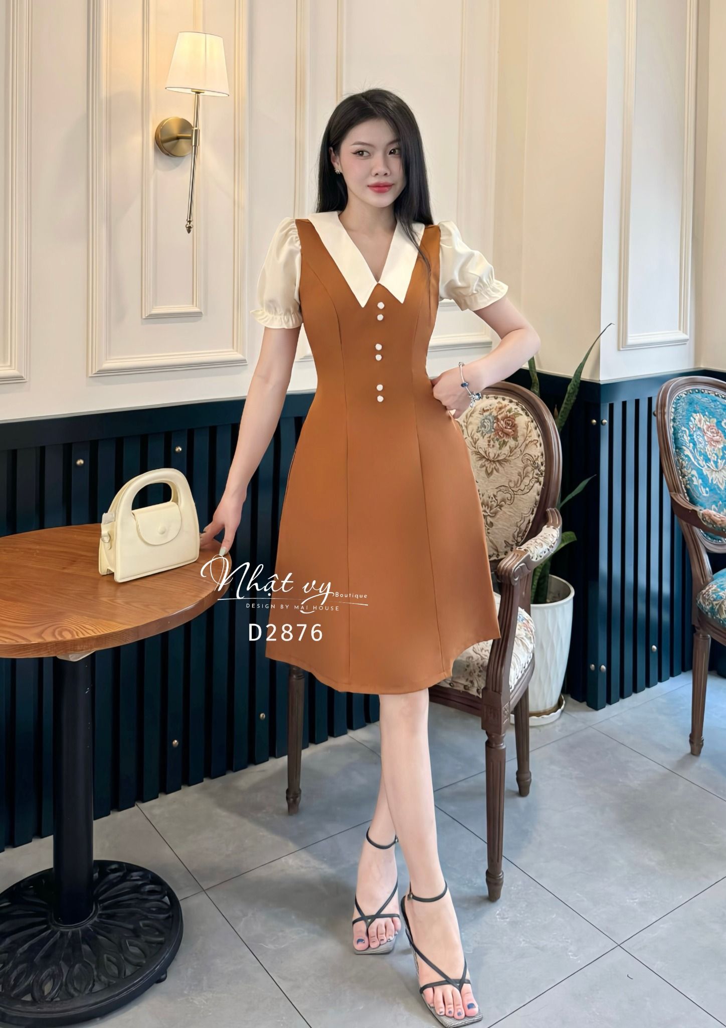 Đầm cổ V tay nhún bèo đính cúc giả - D2876