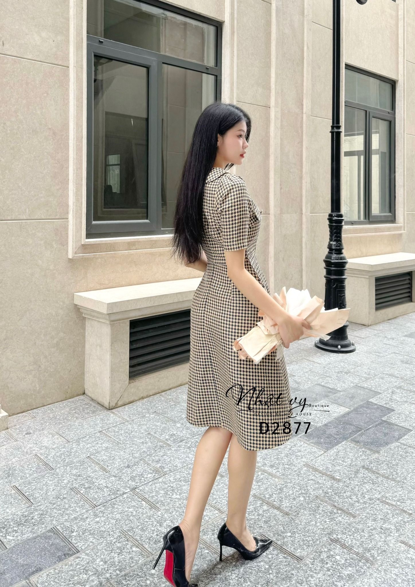 Đầm cổ tròn bèo đính cúc kiểu form dáng xoè - D2877