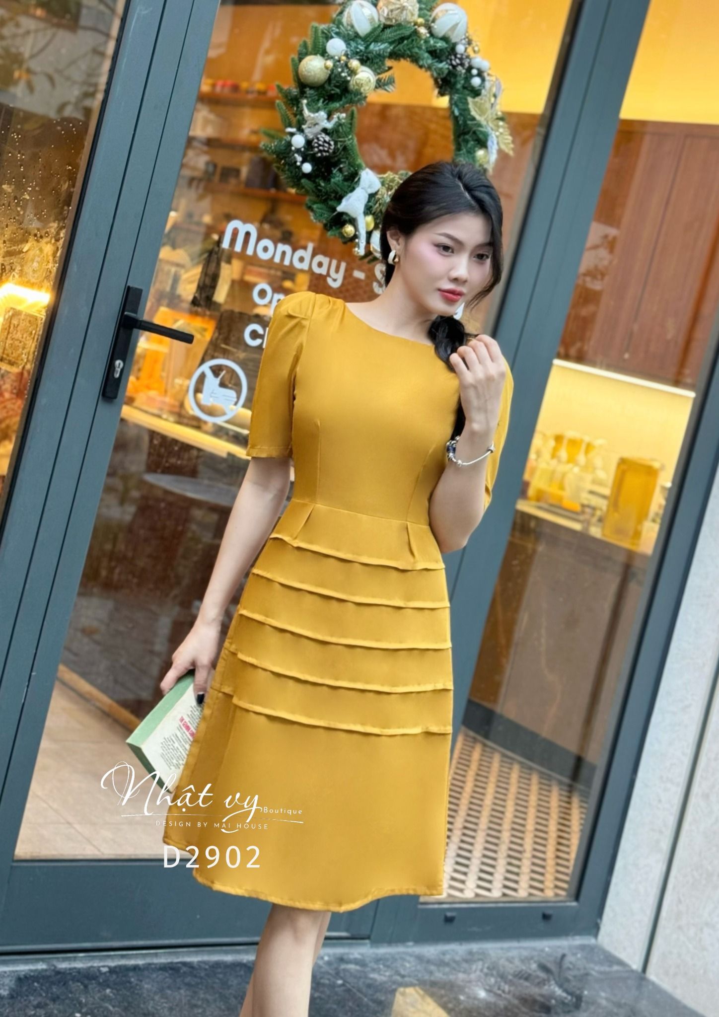 Đầm cổ tròn tay nhún cách điệu form dáng xoè - D2902