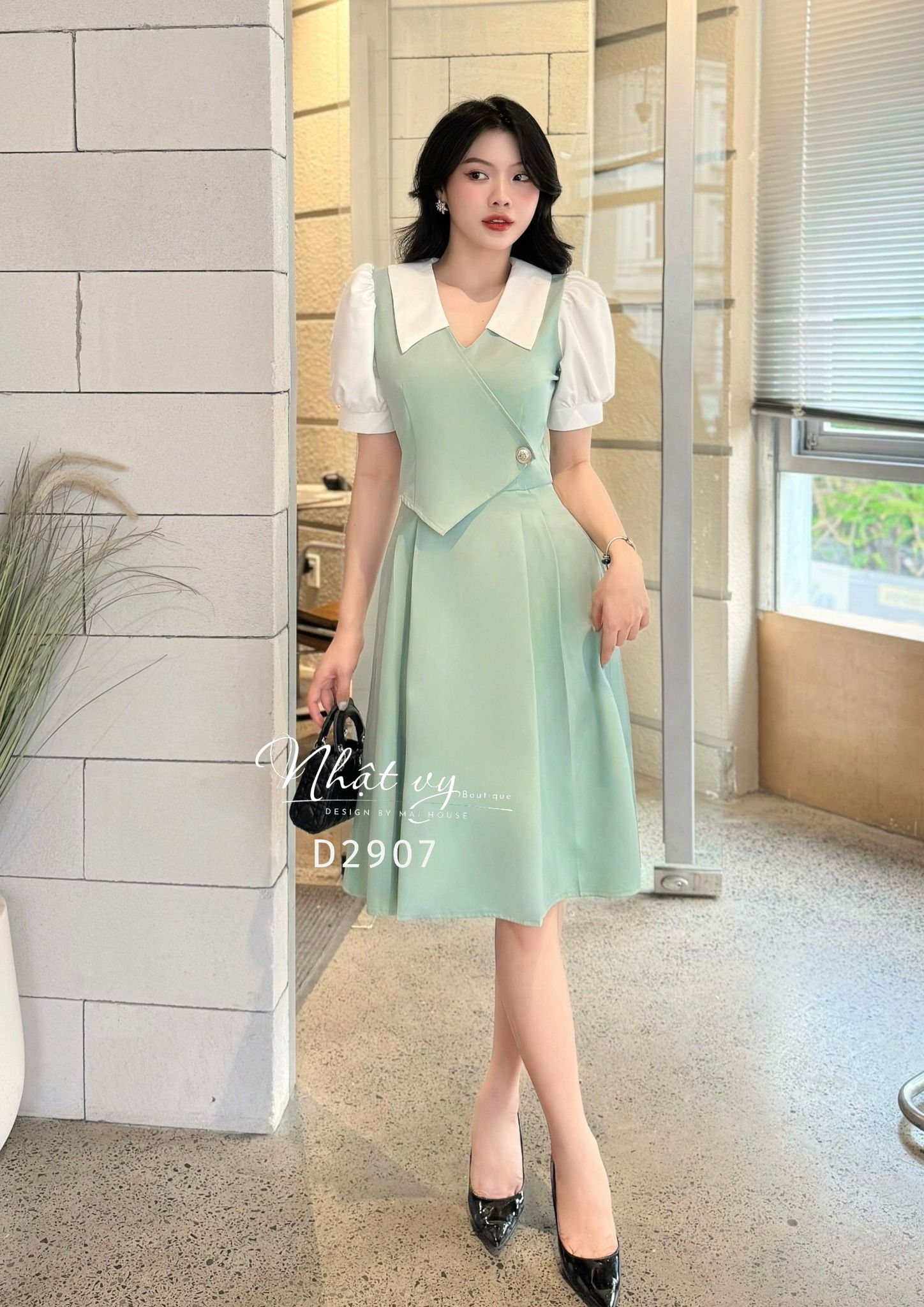 Đầm cách điệu cổ V phối bèo cổ form dáng xoè - D2907