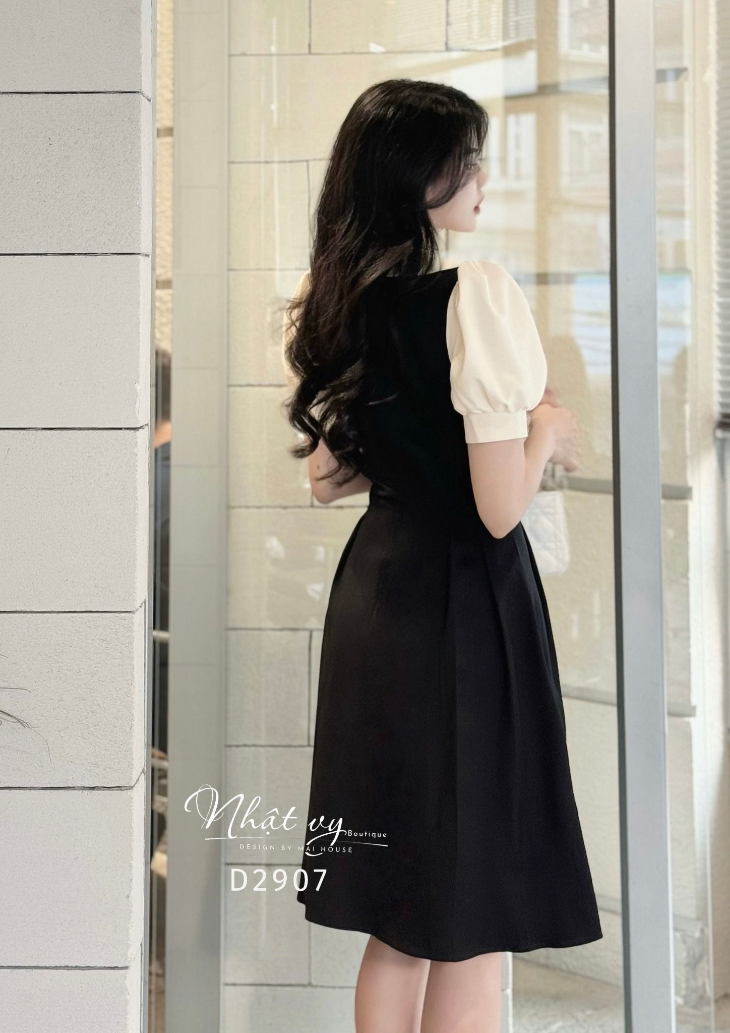 Đầm cách điệu cổ V phối bèo cổ form dáng xoè - D2907
