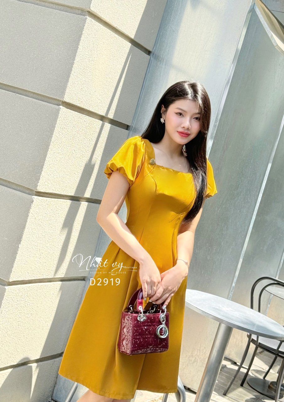 Đầm cổ vuông tay bí form dáng xoè - D2919