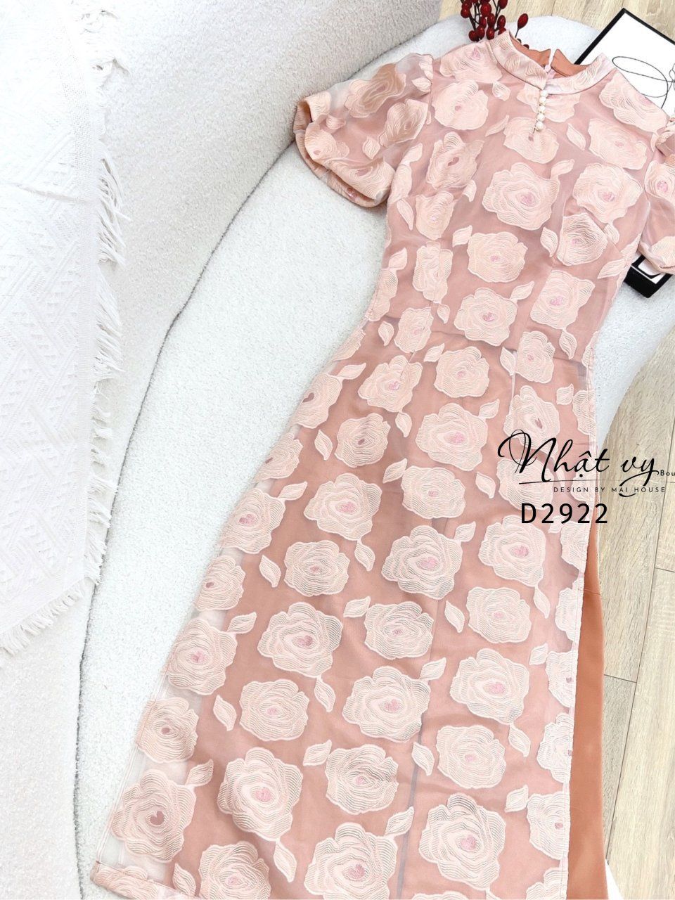 Áo dài cổ tàu đính ngọc tay bí - D2922