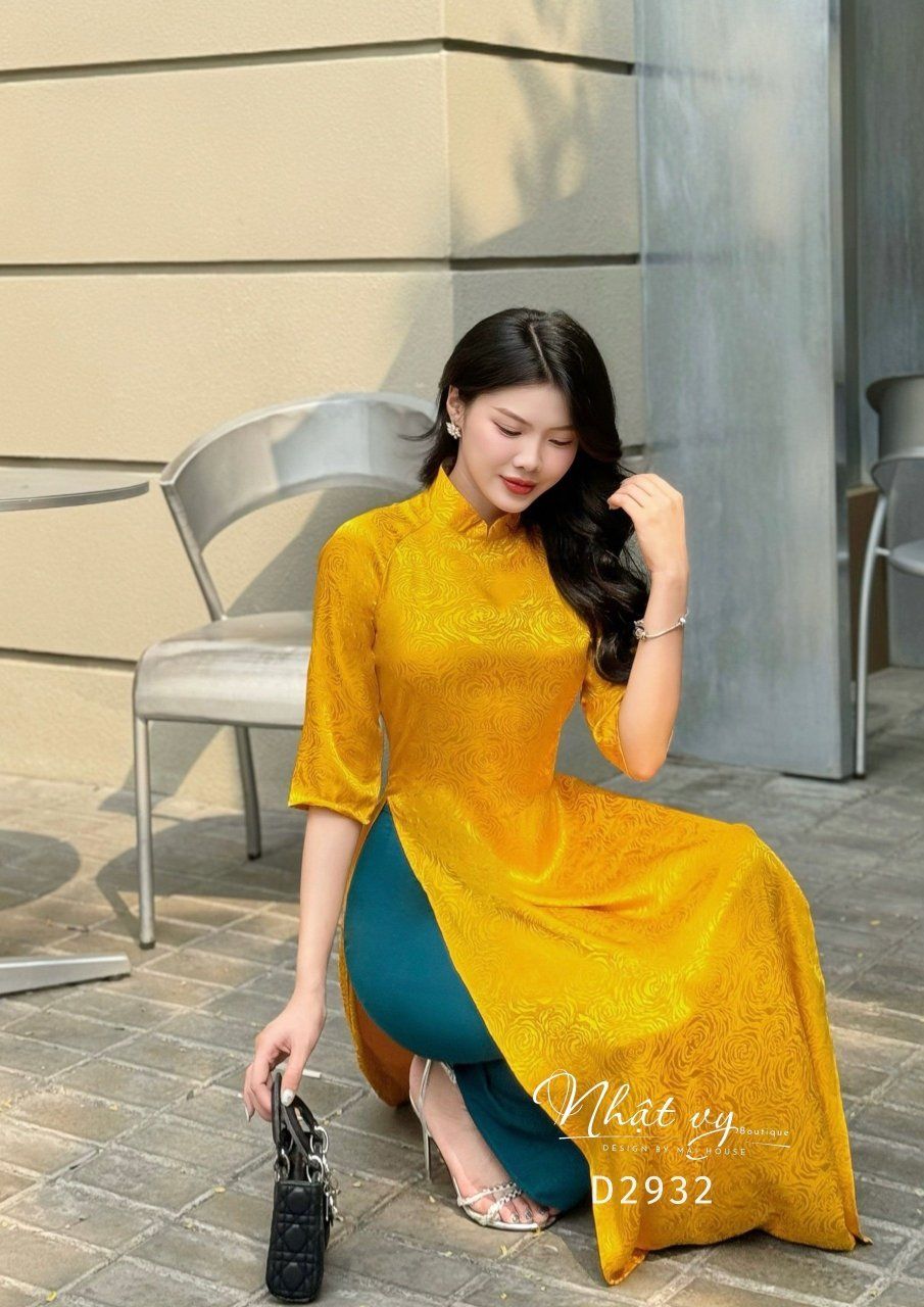 Áo dài lụa hoa tay lỡ - D2932