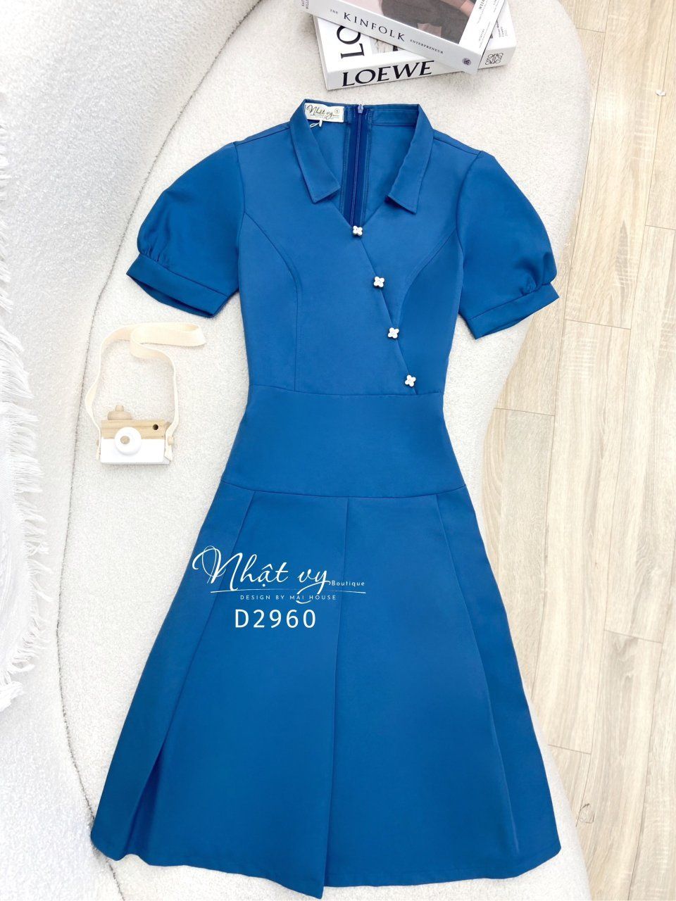 Đầm cổ sơ mi cách điệu dáng ôm đính cúc giả - D2960