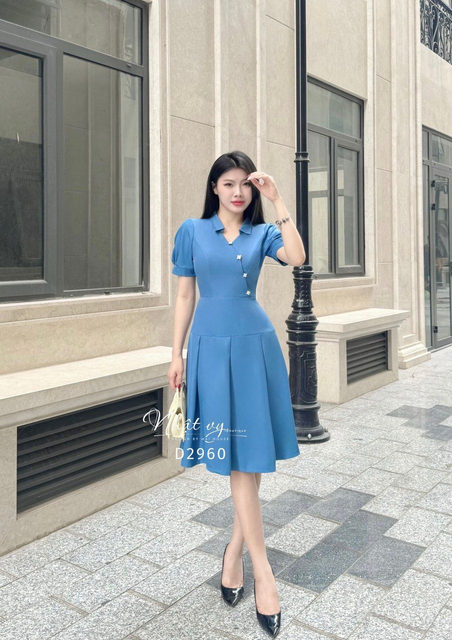 Đầm cổ sơ mi cách điệu dáng ôm đính cúc giả - D2960