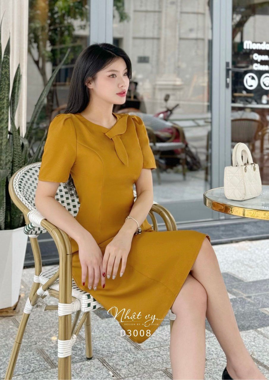 Đầm cổ tròn cách điệu form dáng ôm - D3008