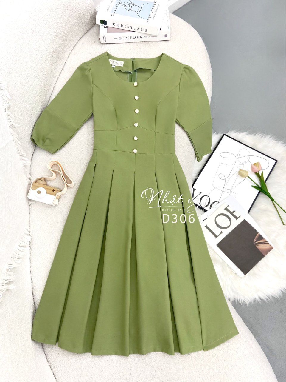 Đầm cổ tròn tay lửng đính nút giả - D3061