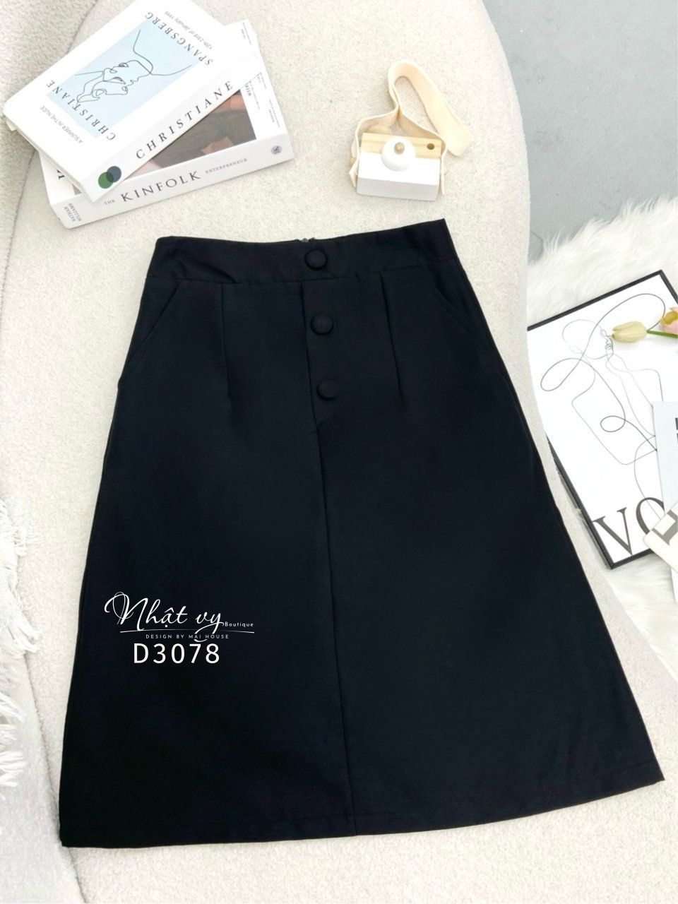 Chân váy chữ A đính nút bọc - D3078