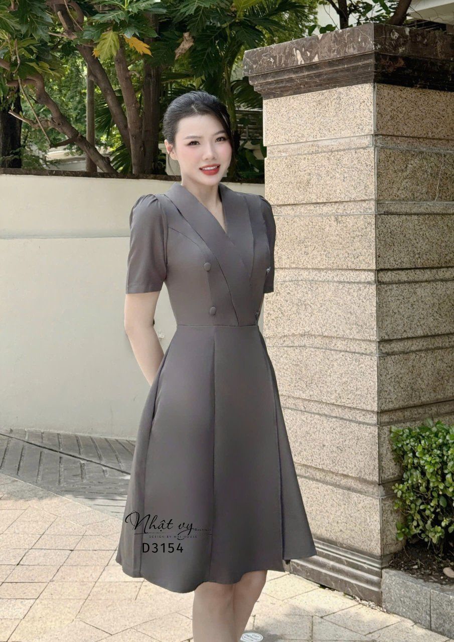 Đầm cổ vest đính nút bọc form dáng xoè - D3154