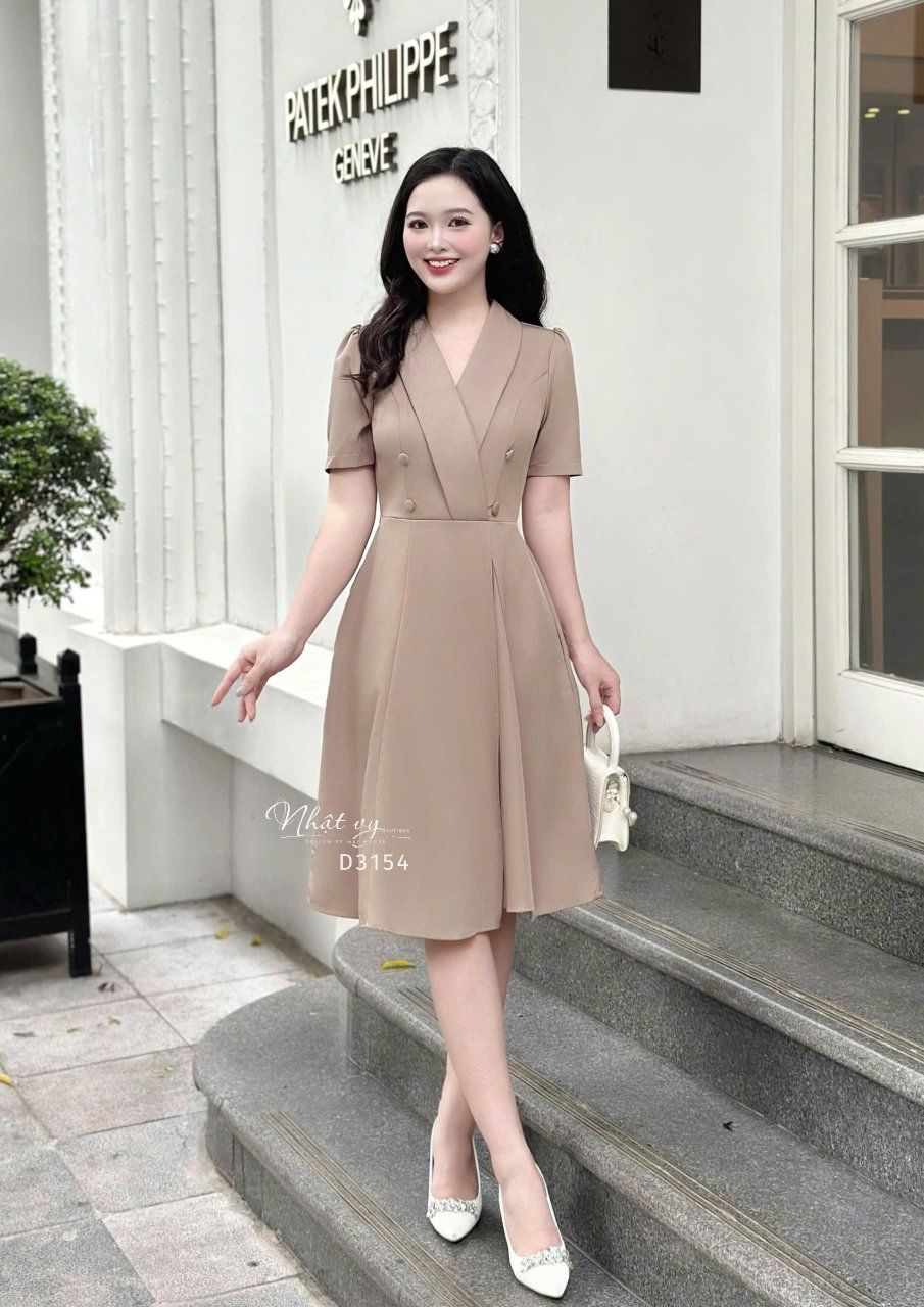 Đầm cổ vest đính nút bọc form dáng xoè - D3154