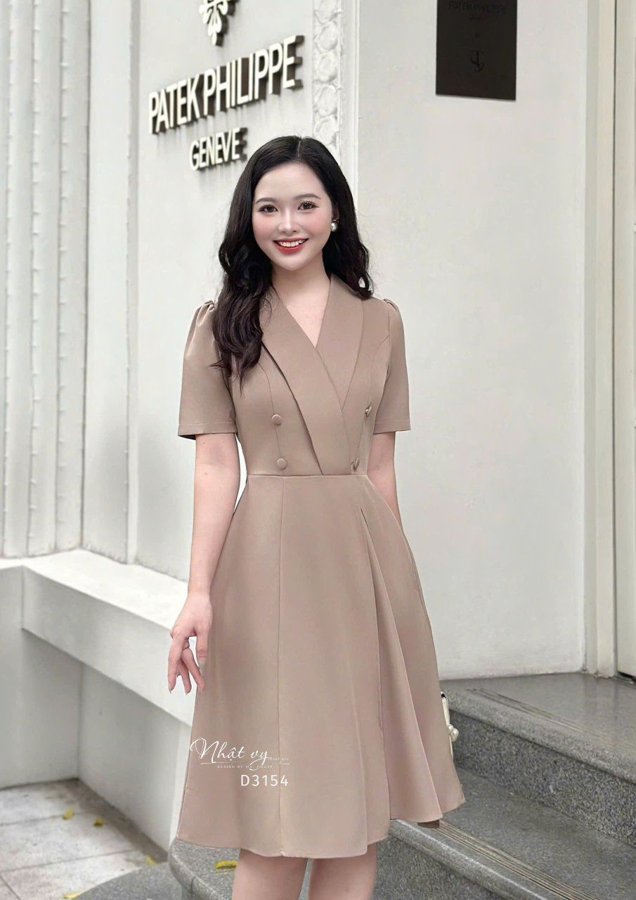 Đầm cổ vest đính nút bọc form dáng xoè - D3154